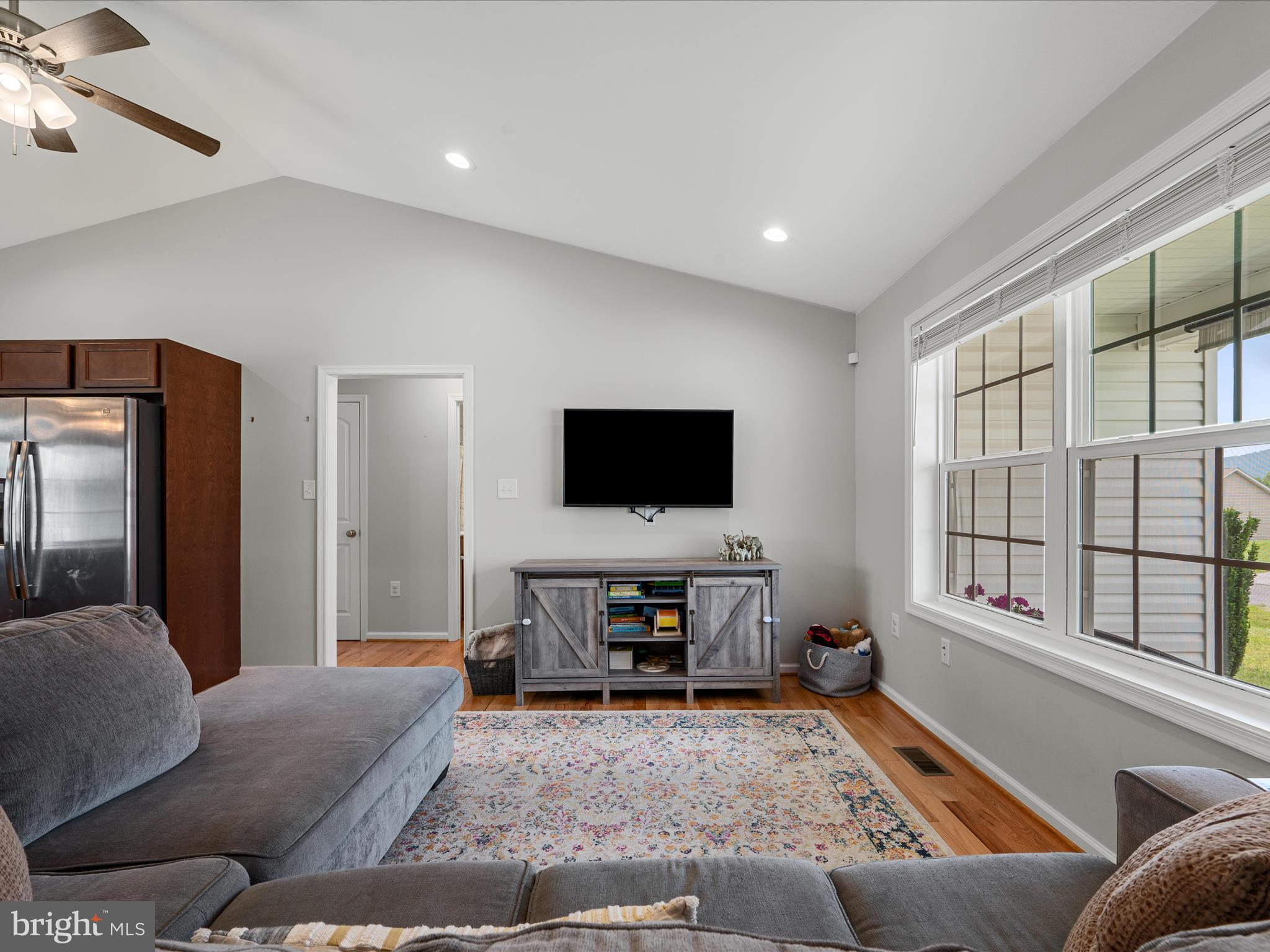 BUTLERS BRIDGE - Residential