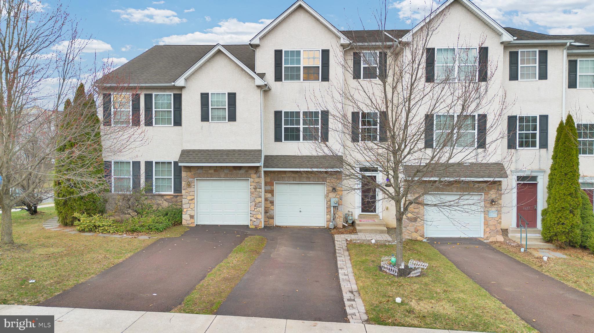 WOODBROOK - Residential