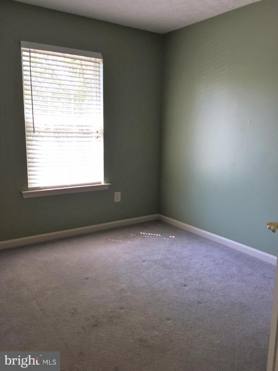 CONSTANT FRIENDSHIP - Residential Lease