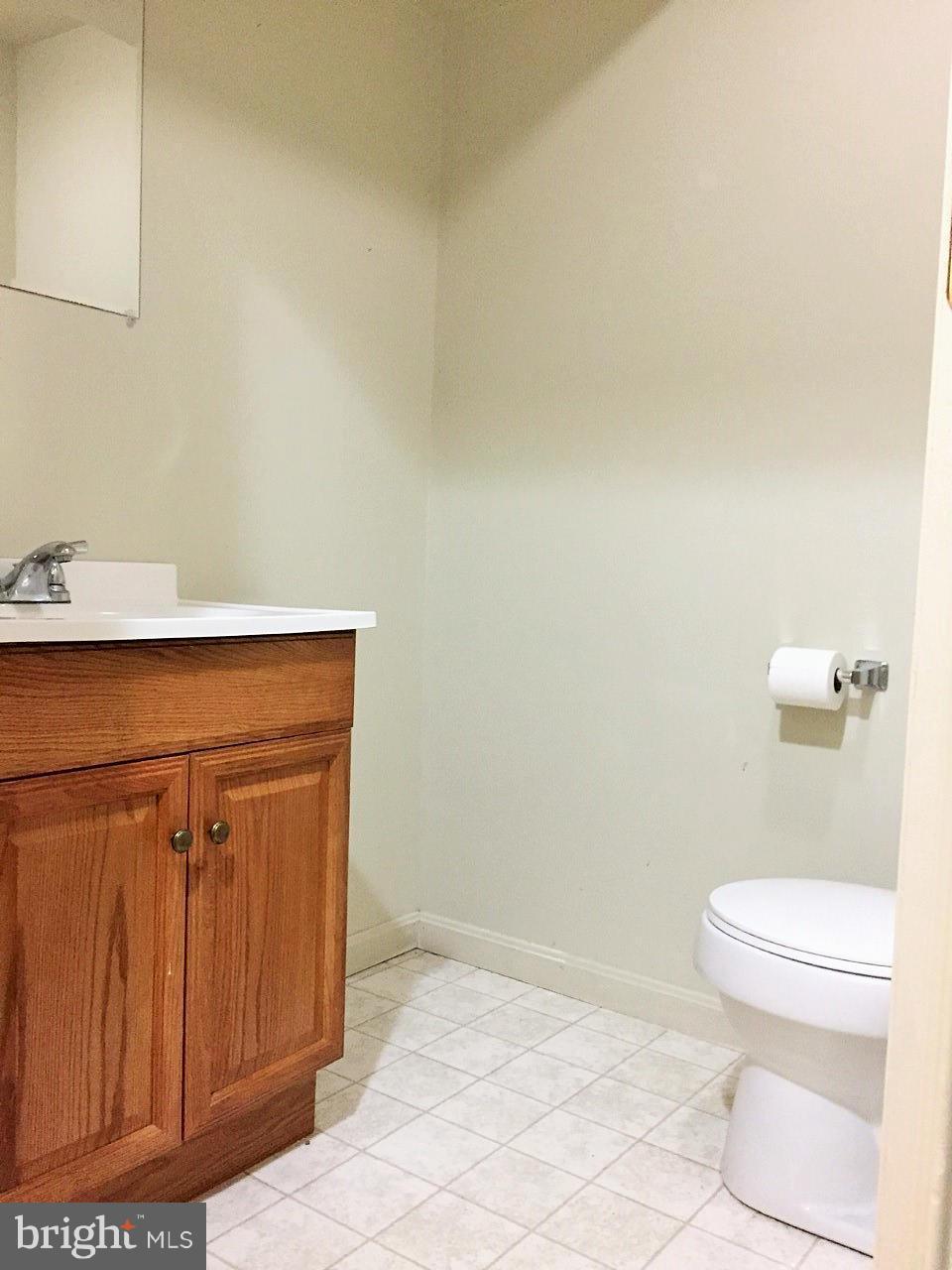 CONSTANT FRIENDSHIP - Residential Lease