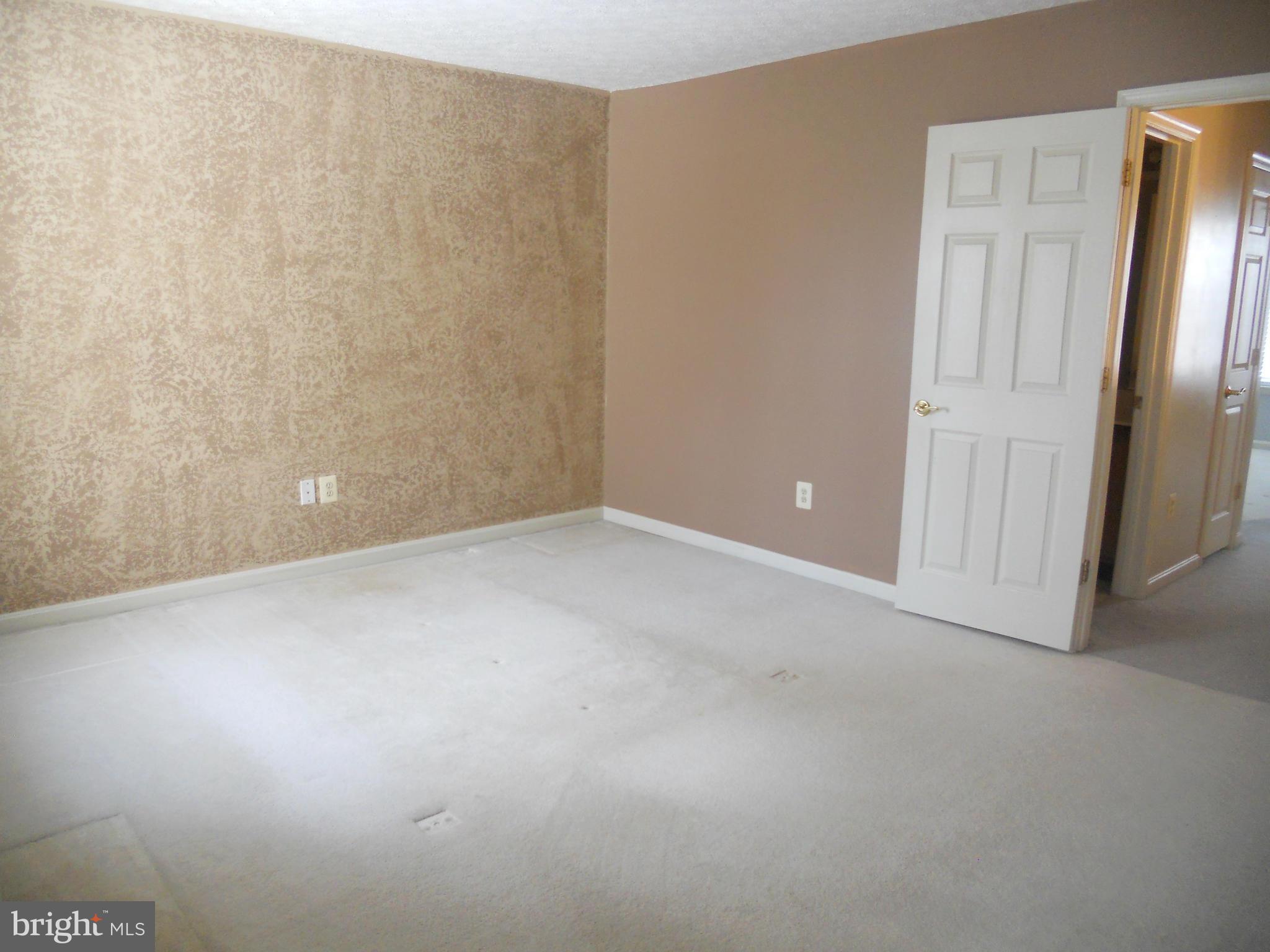 CONSTANT FRIENDSHIP - Residential Lease