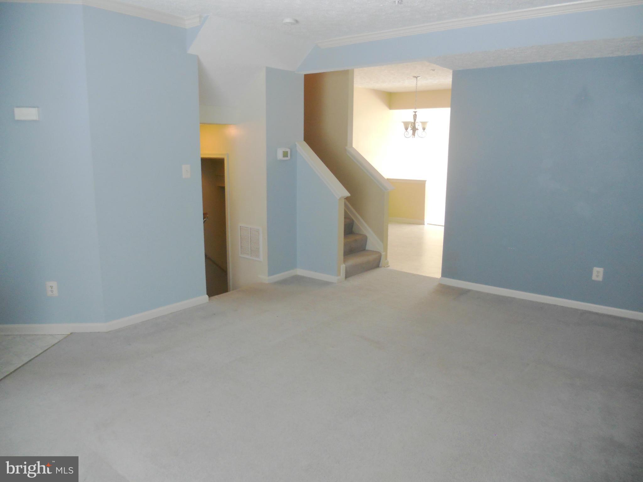 CONSTANT FRIENDSHIP - Residential Lease