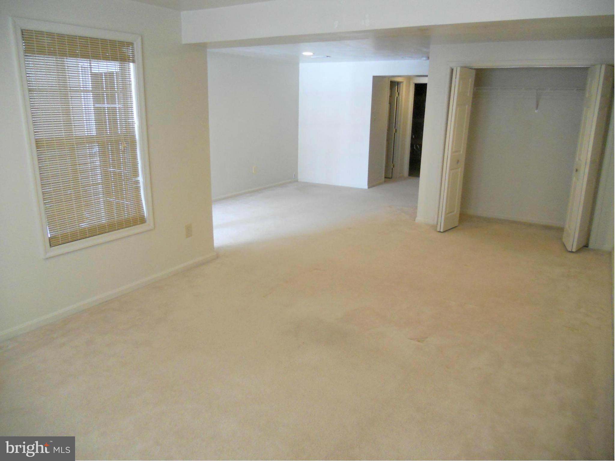 CONSTANT FRIENDSHIP - Residential Lease