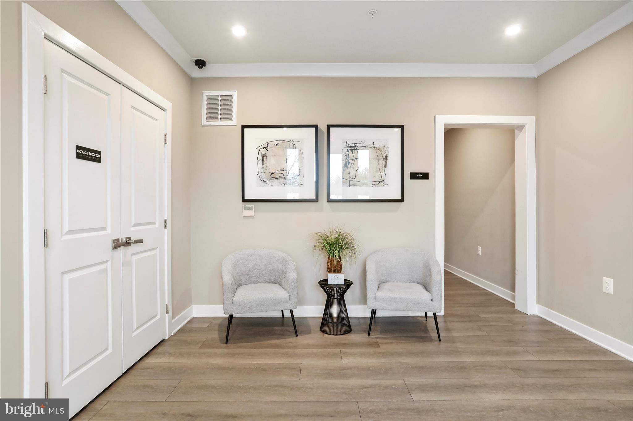 151 MCCORMICK 203