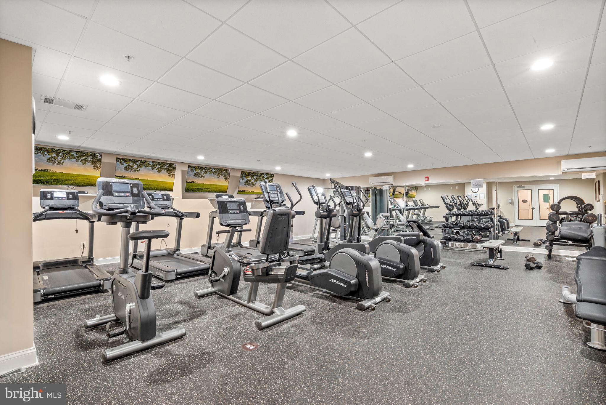 THE GRANDE AT RIVERVIEW - Residential Lease