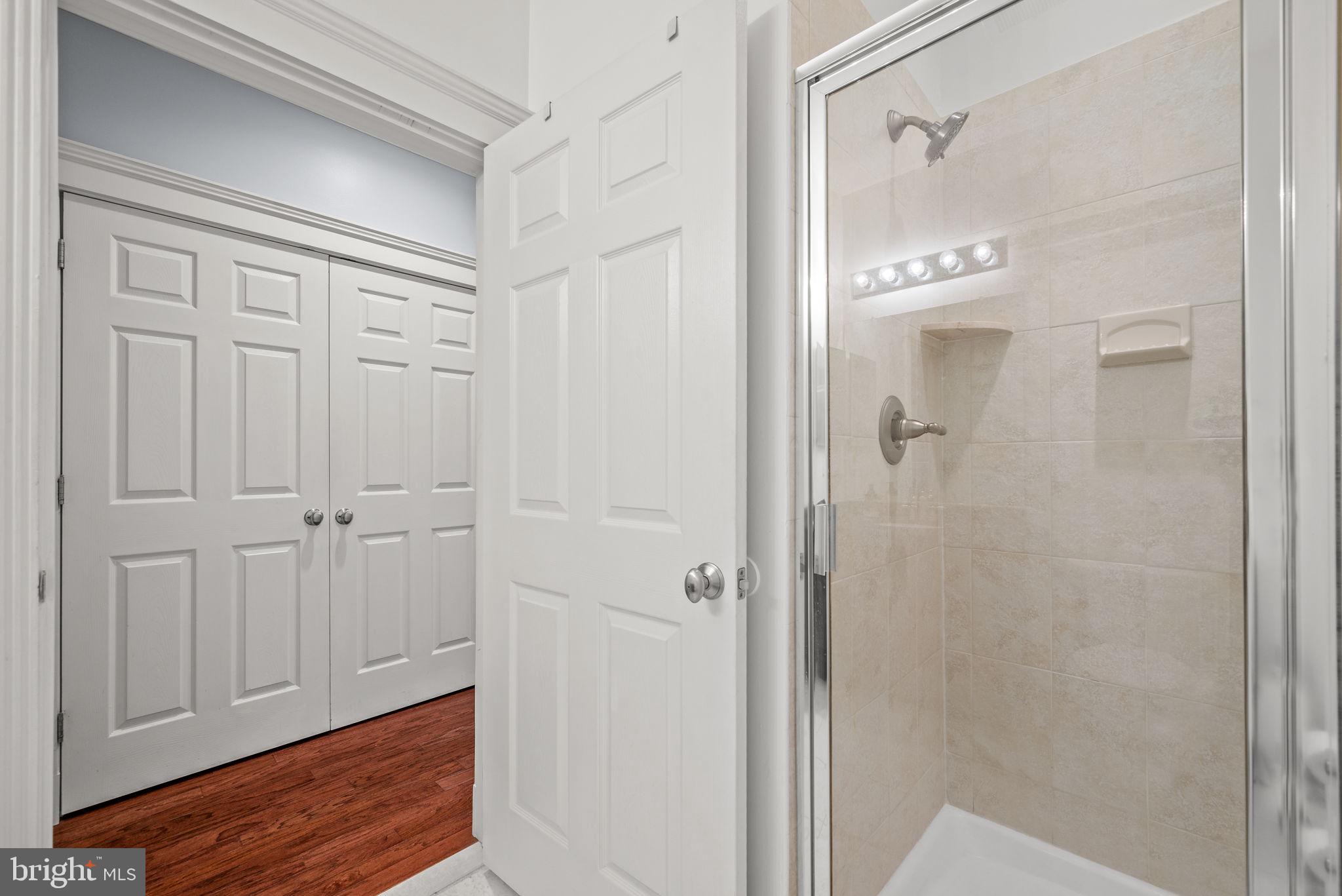 THE GRANDE AT RIVERVIEW - Residential Lease