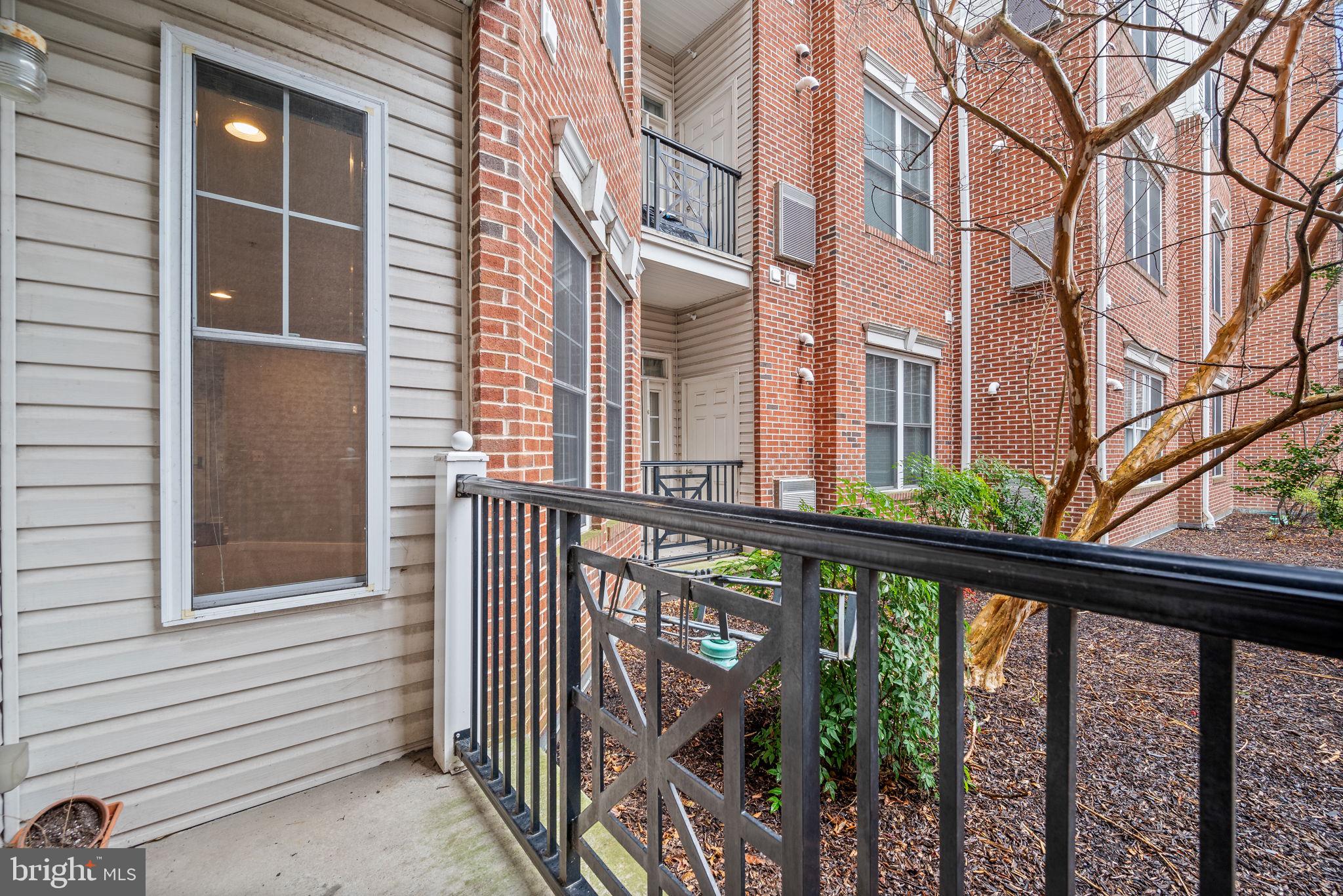 THE GRANDE AT RIVERVIEW - Residential Lease