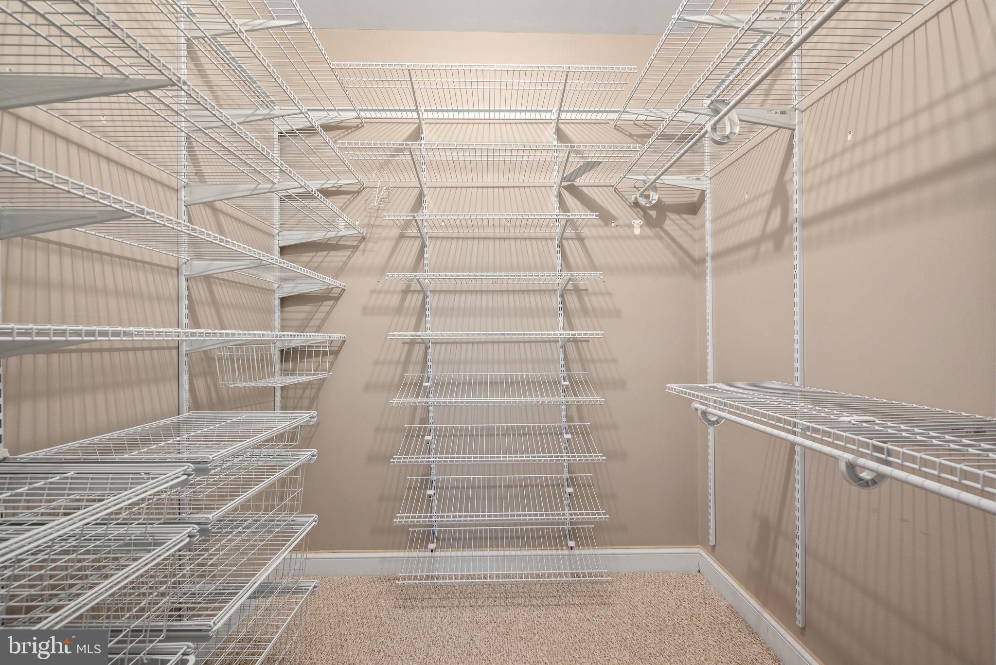 THE GRANDE AT RIVERVIEW - Residential Lease