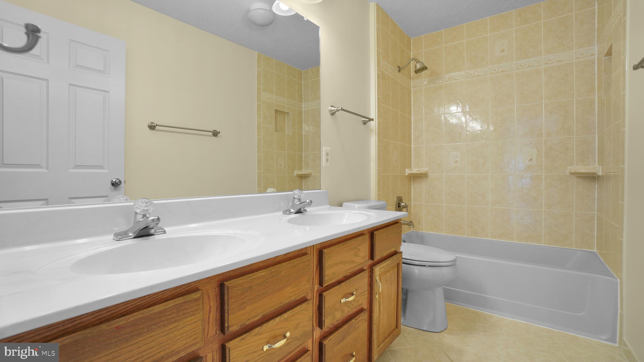 CHAPMAN FARM - Residential