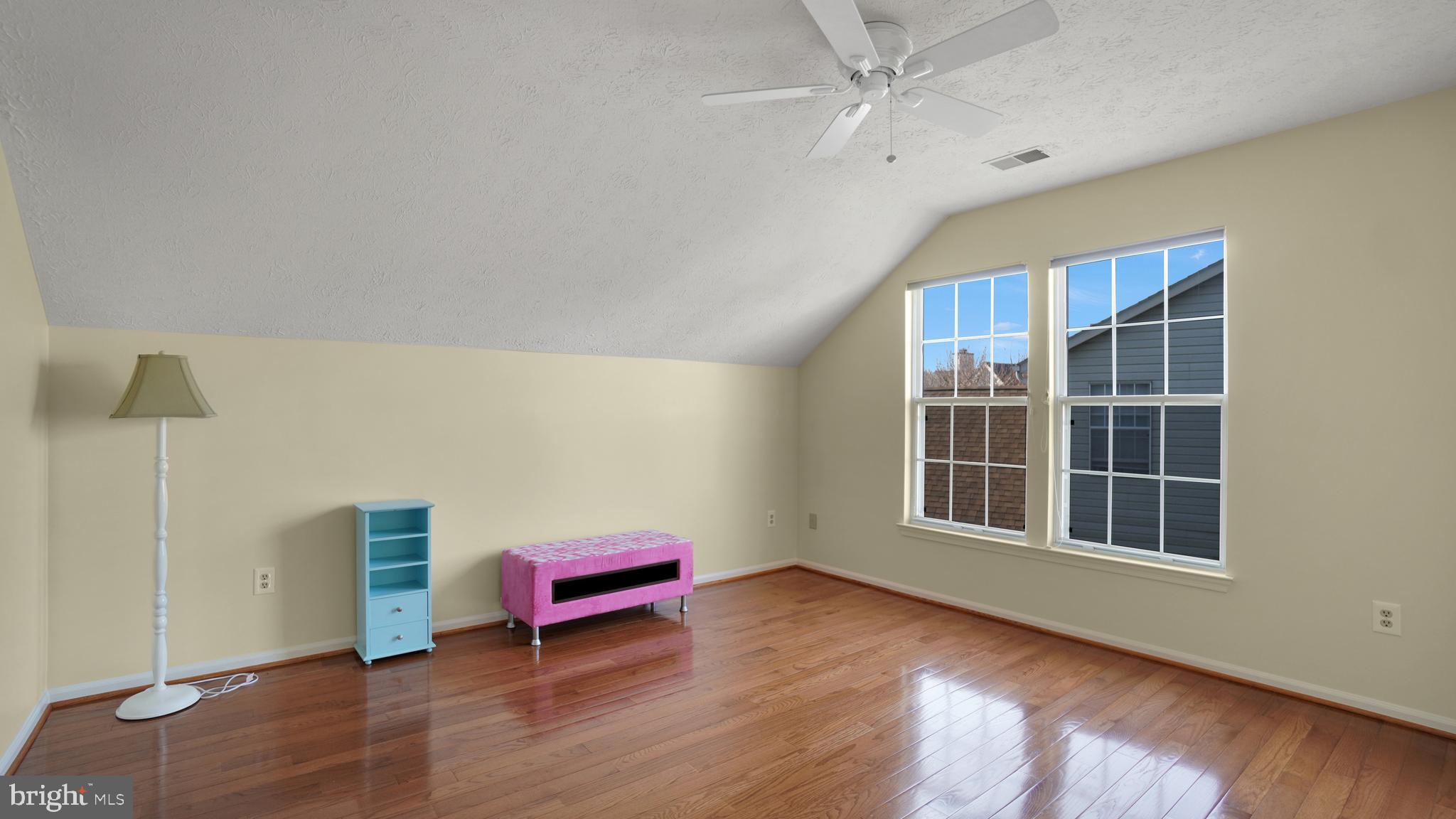 CHAPMAN FARM - Residential