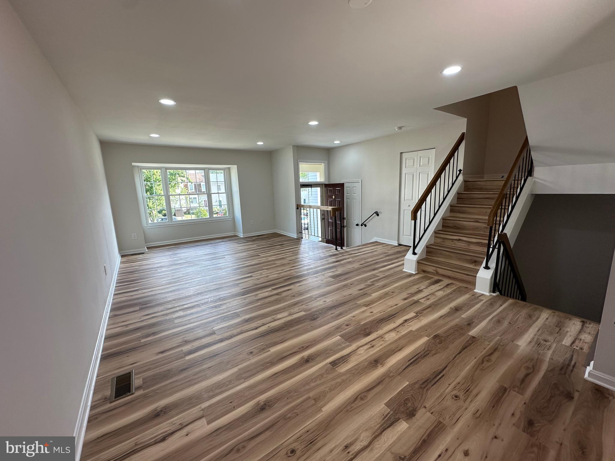3351 OAKSHADE COURT