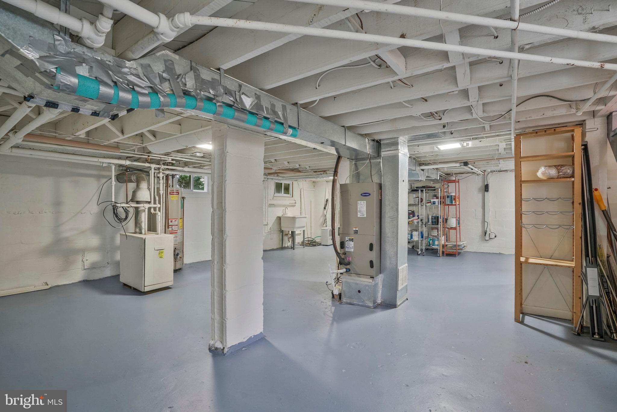 LYON VILLAGE - Residential