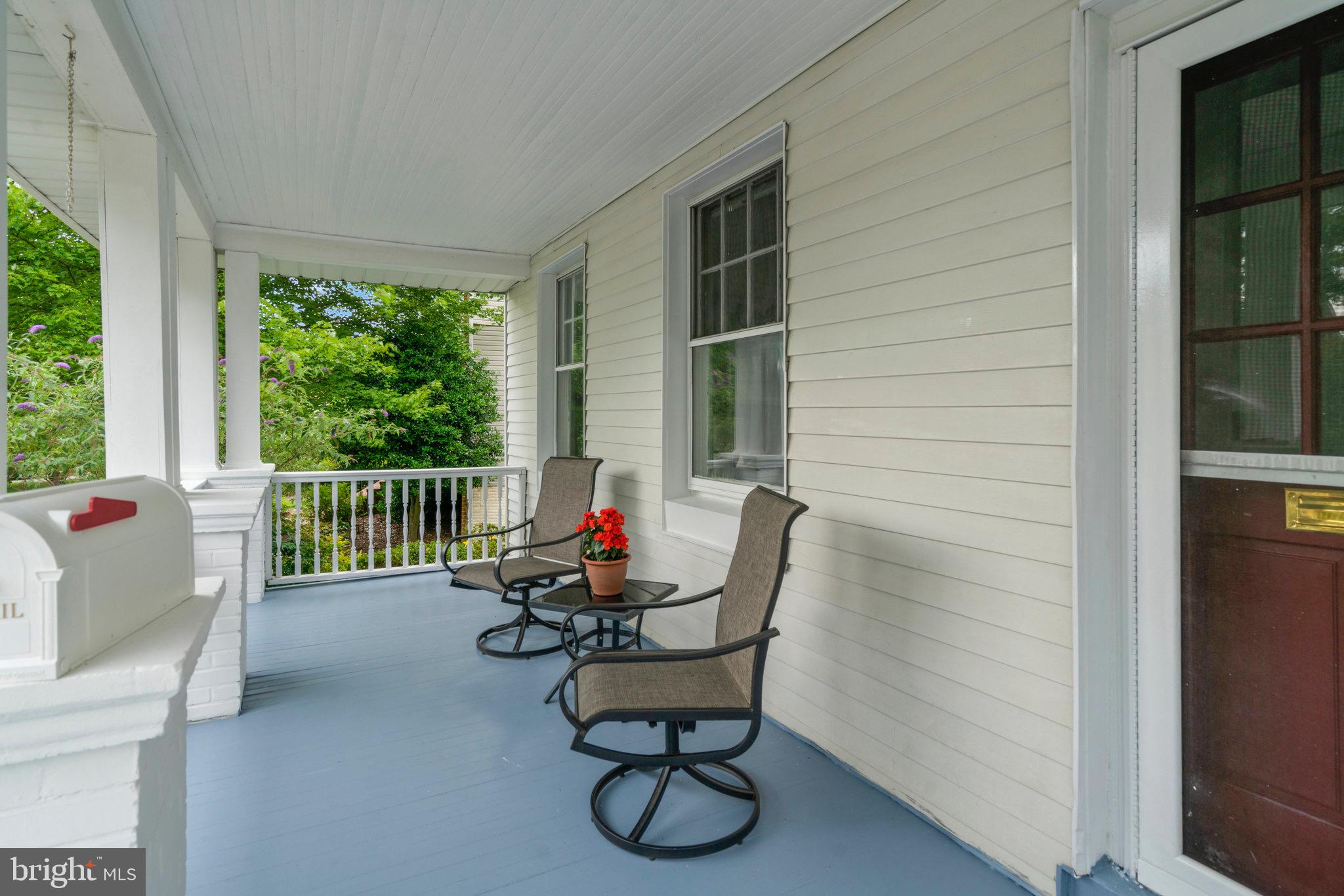 LYON VILLAGE - Residential