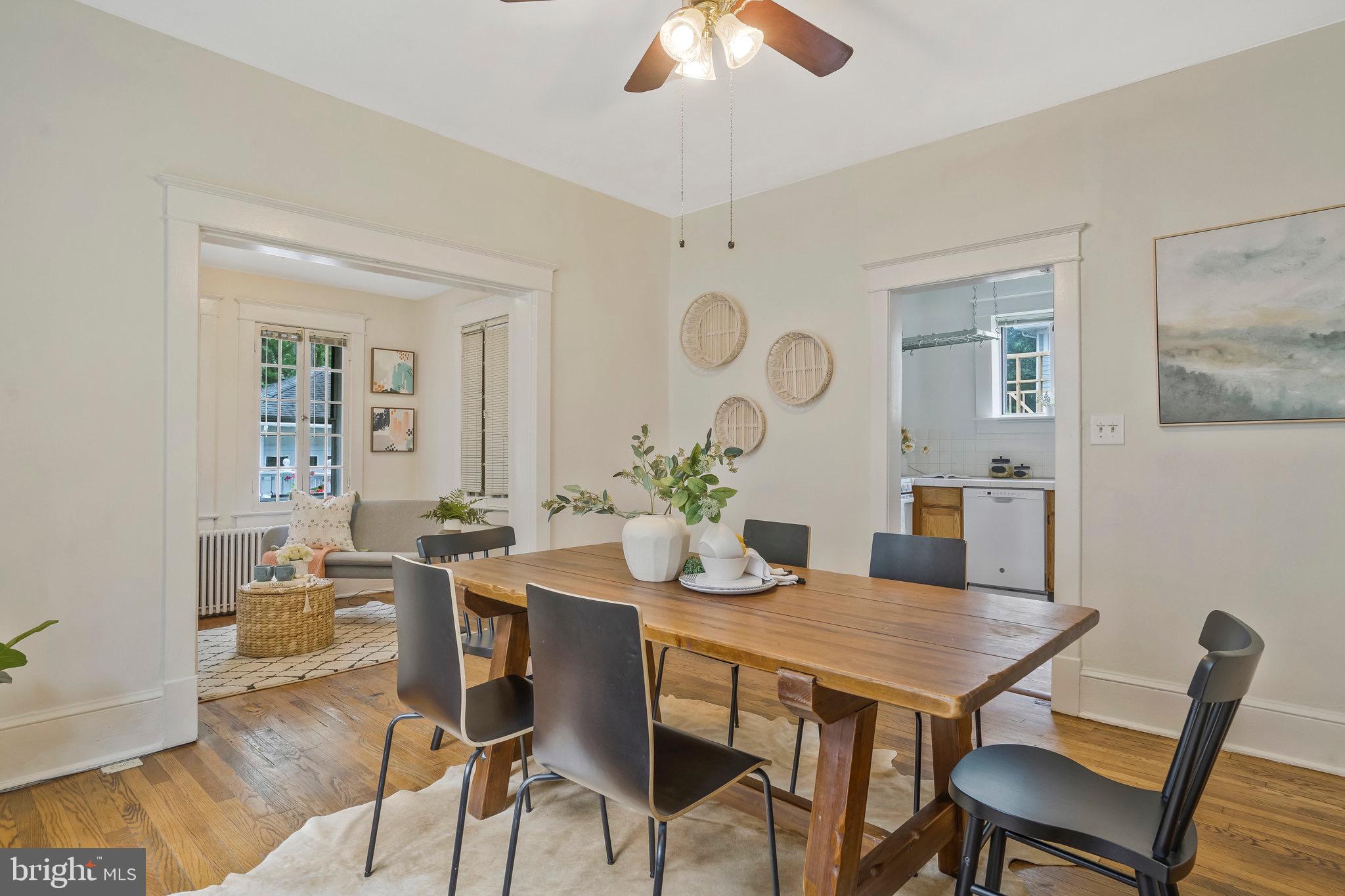 LYON VILLAGE - Residential