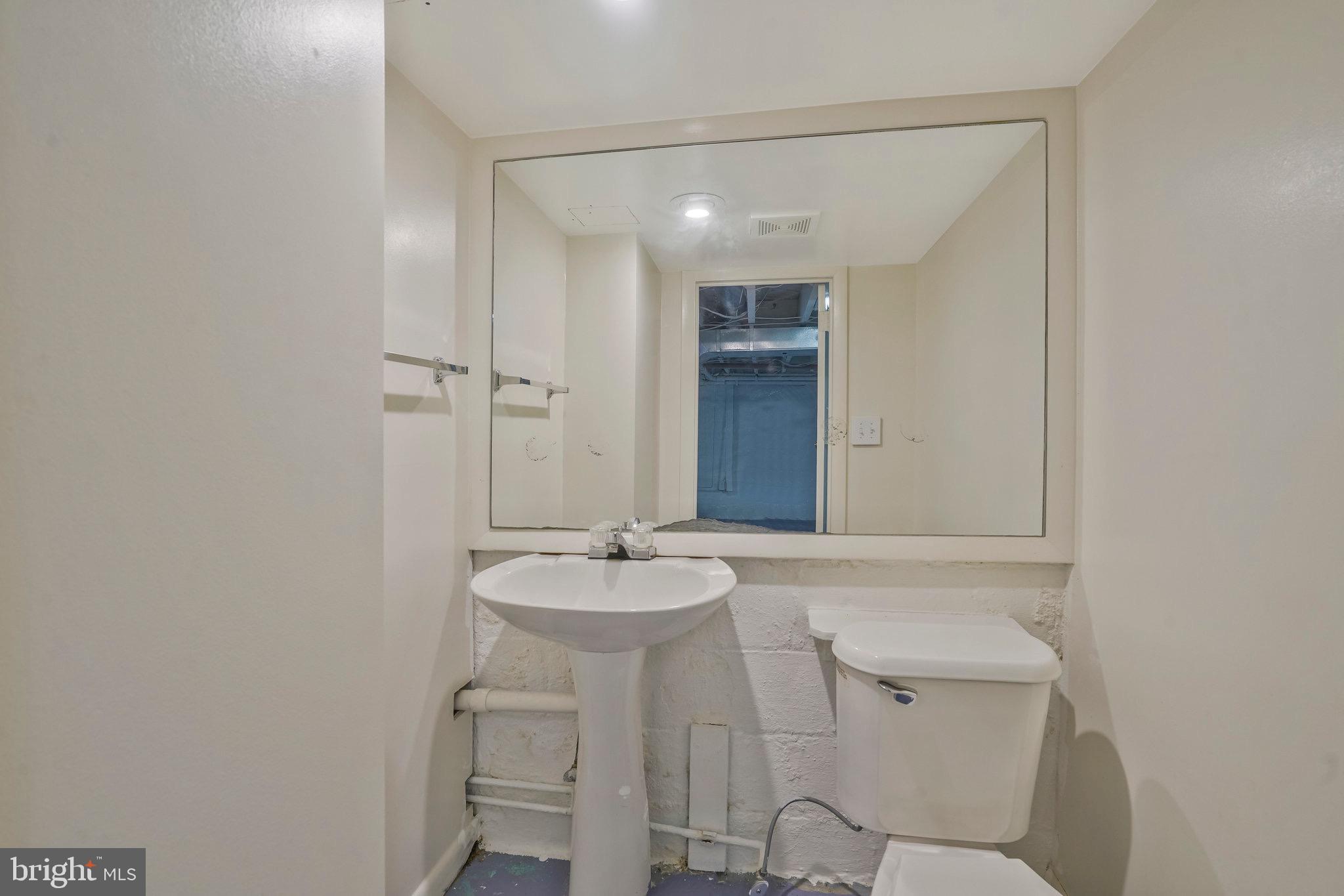 LYON VILLAGE - Residential