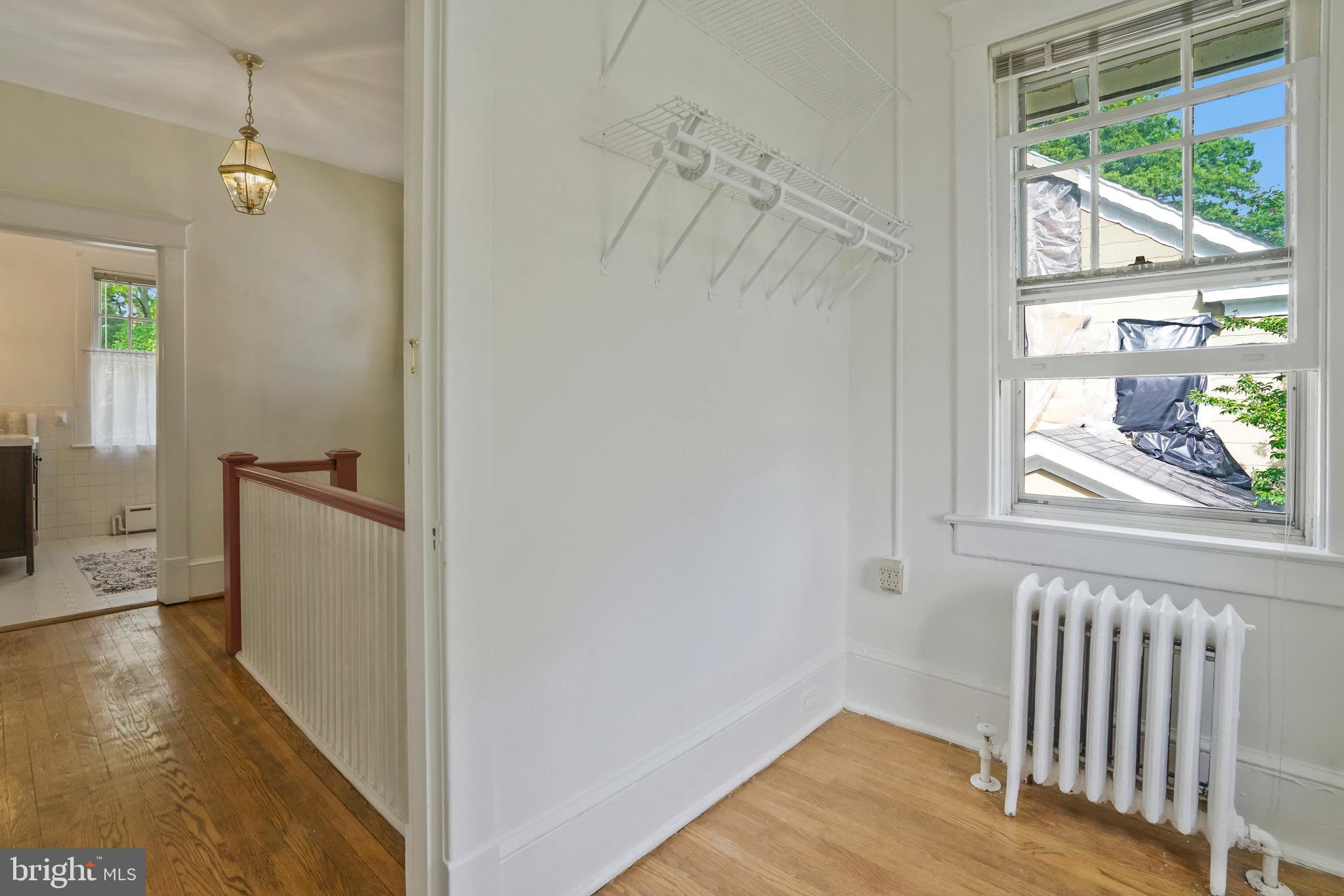 LYON VILLAGE - Residential