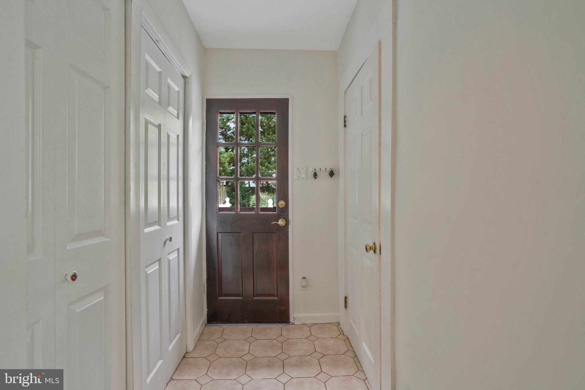 LYON VILLAGE - Residential