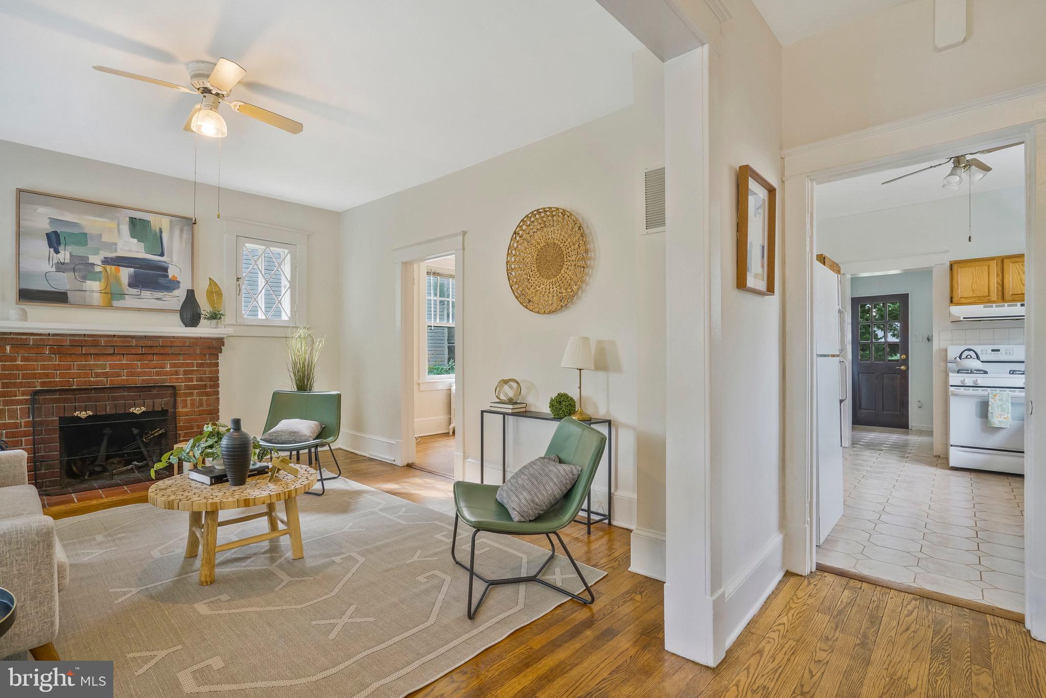 LYON VILLAGE - Residential