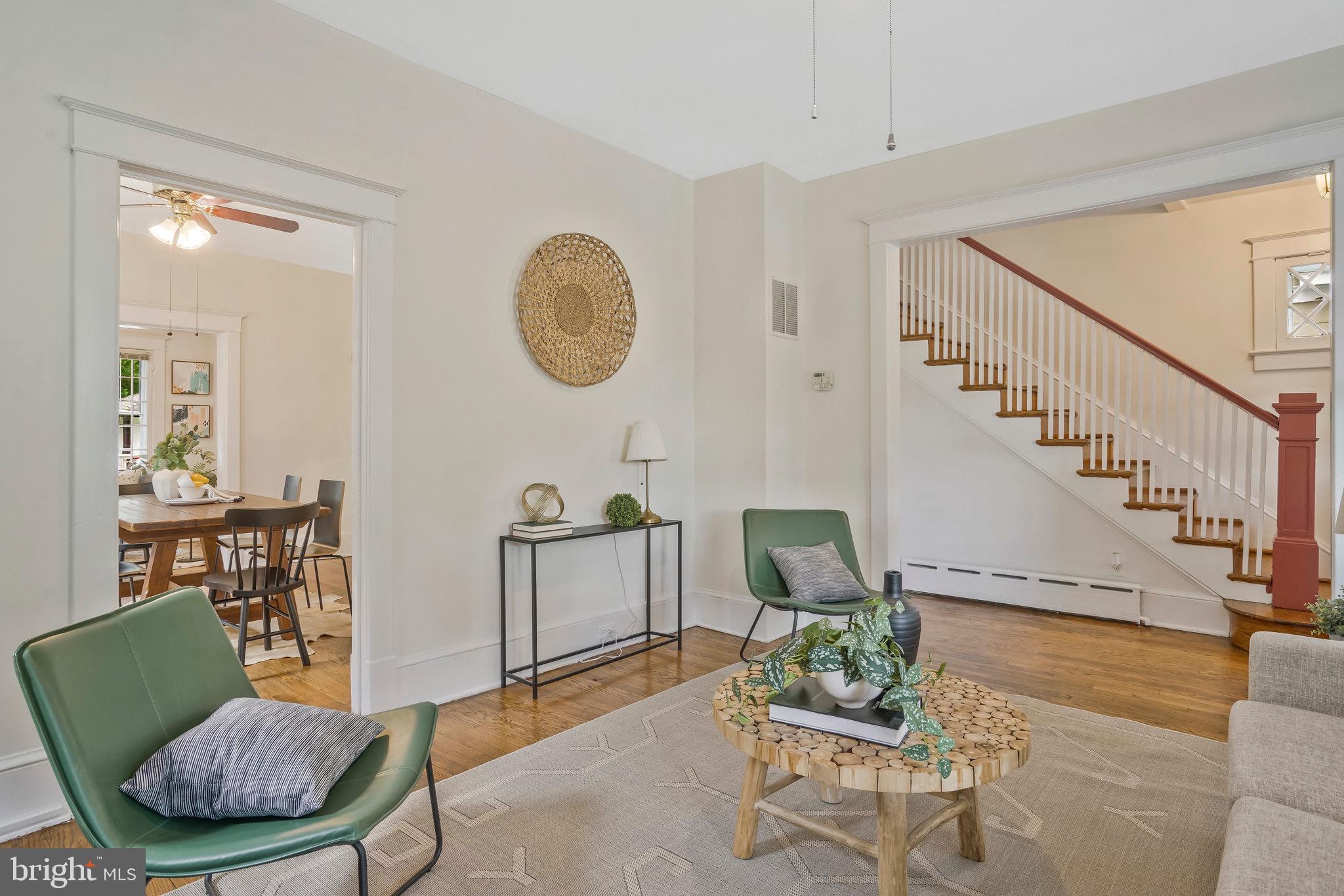 LYON VILLAGE - Residential