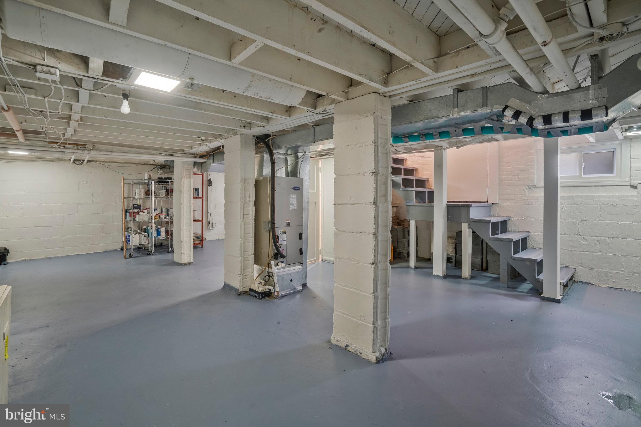 LYON VILLAGE - Residential