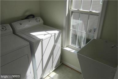 BROADLANDS SOUTH - Residential Lease