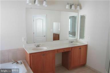 BROADLANDS SOUTH - Residential Lease