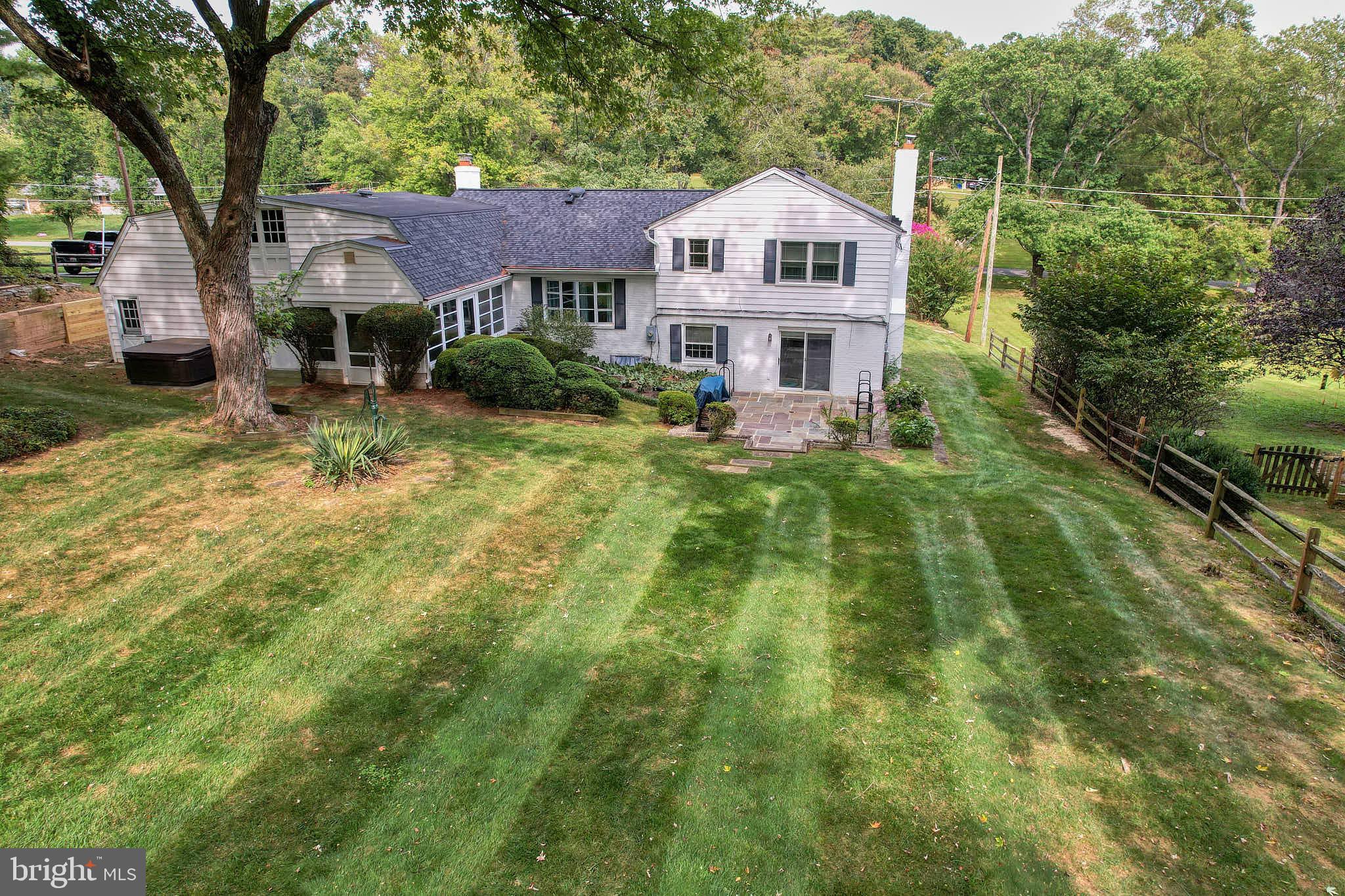 ANCIENT OAK - Residential