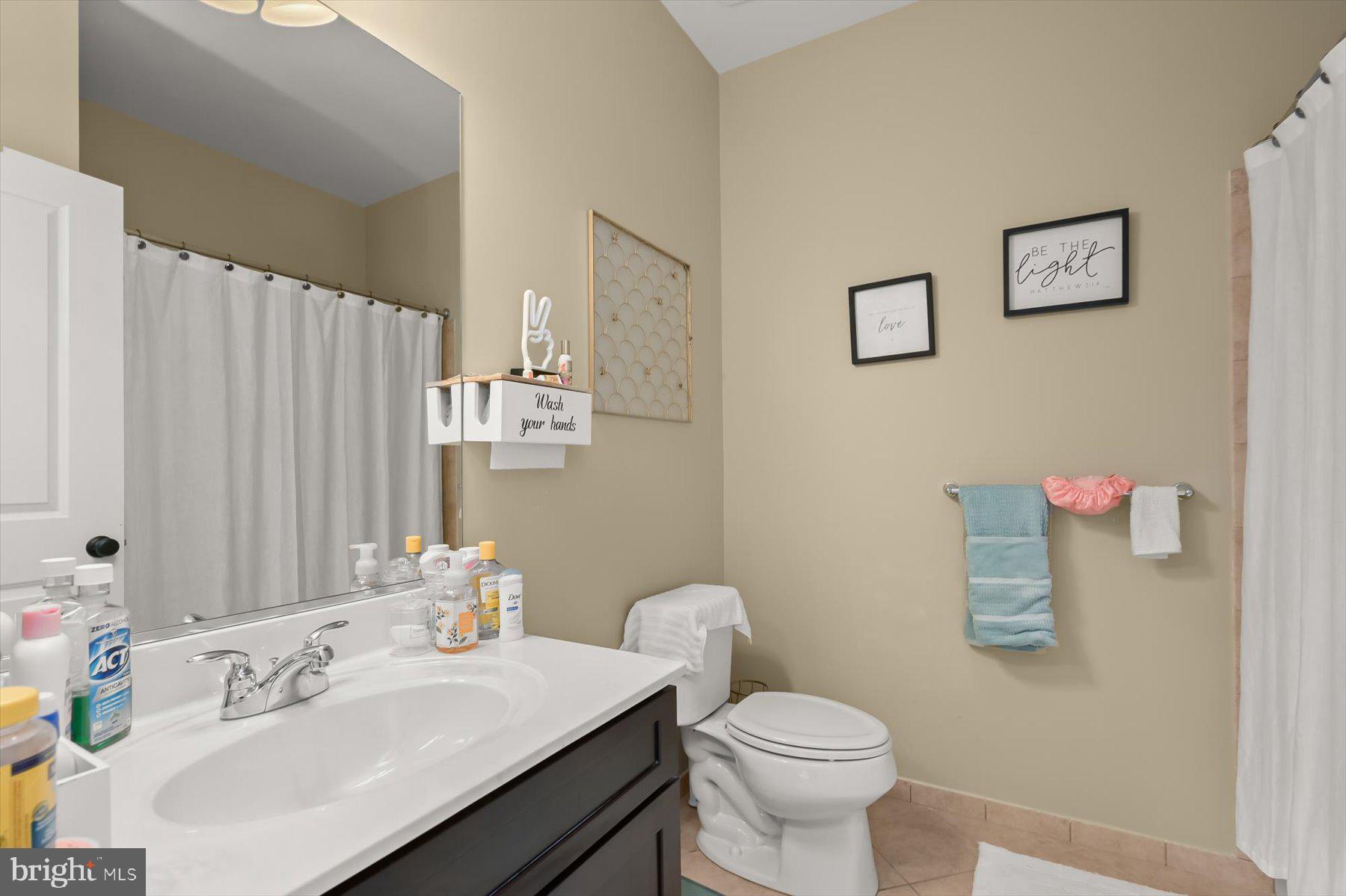 OAK CREEK - Residential