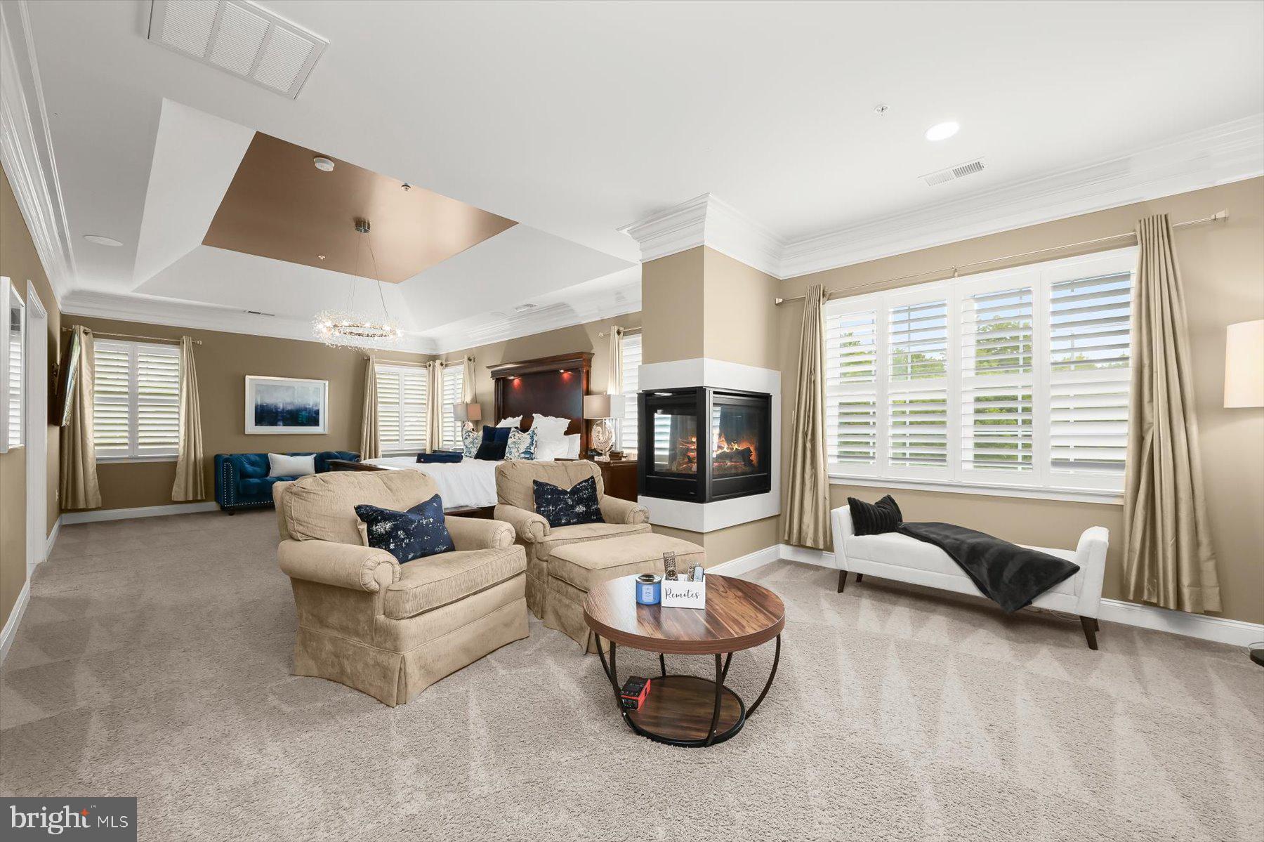 OAK CREEK - Residential