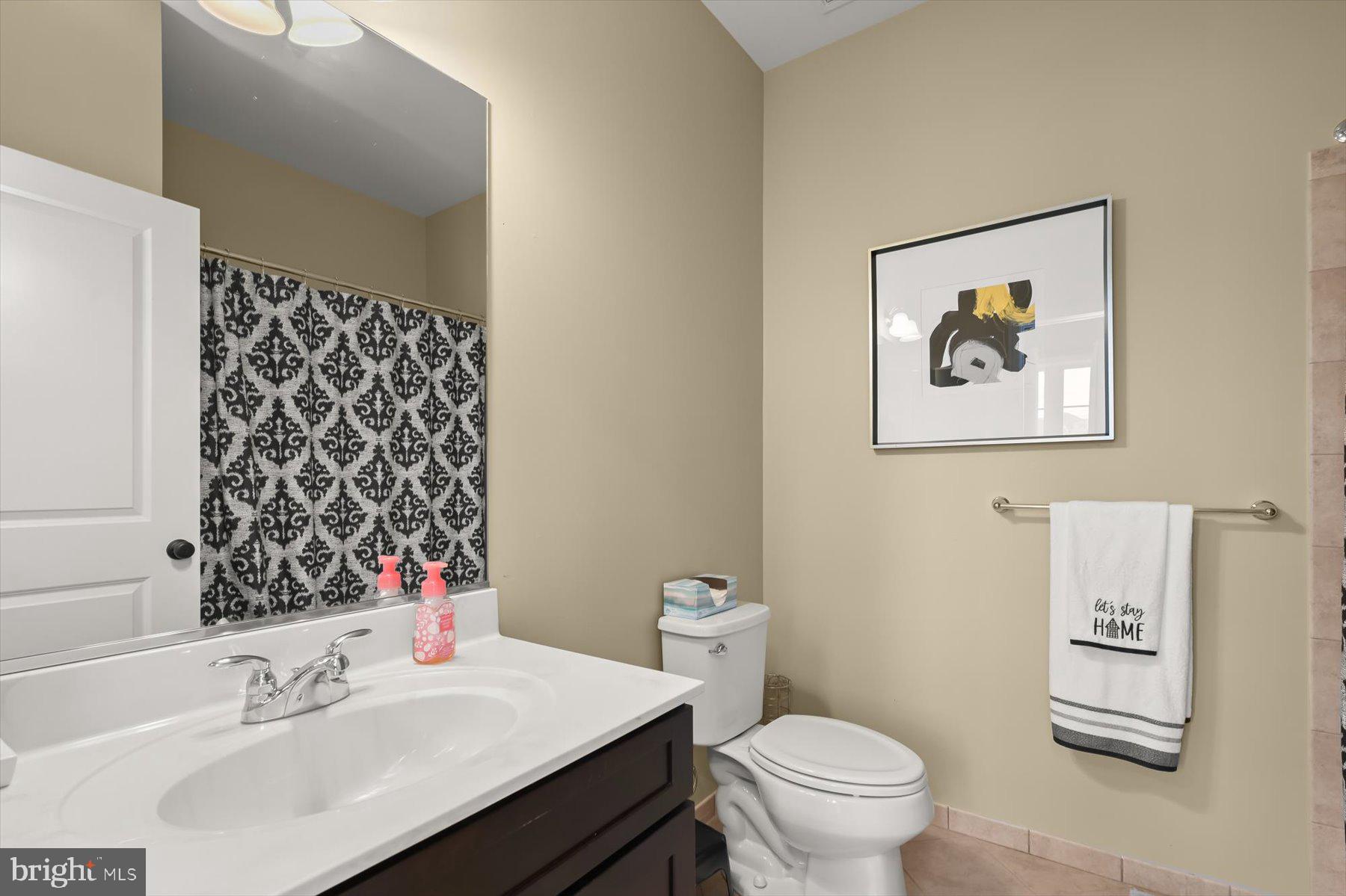 OAK CREEK - Residential