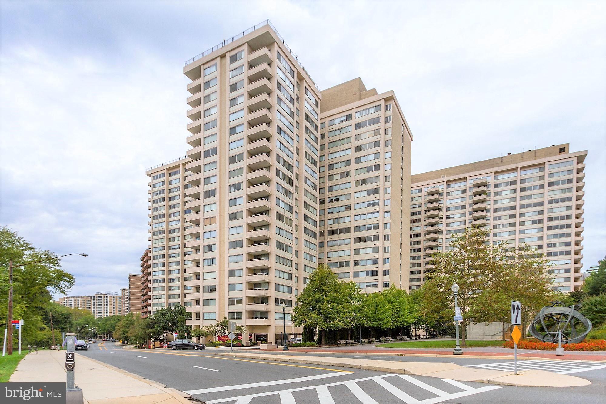WILLOUGHBY OF CHEVY CHASE - Residential