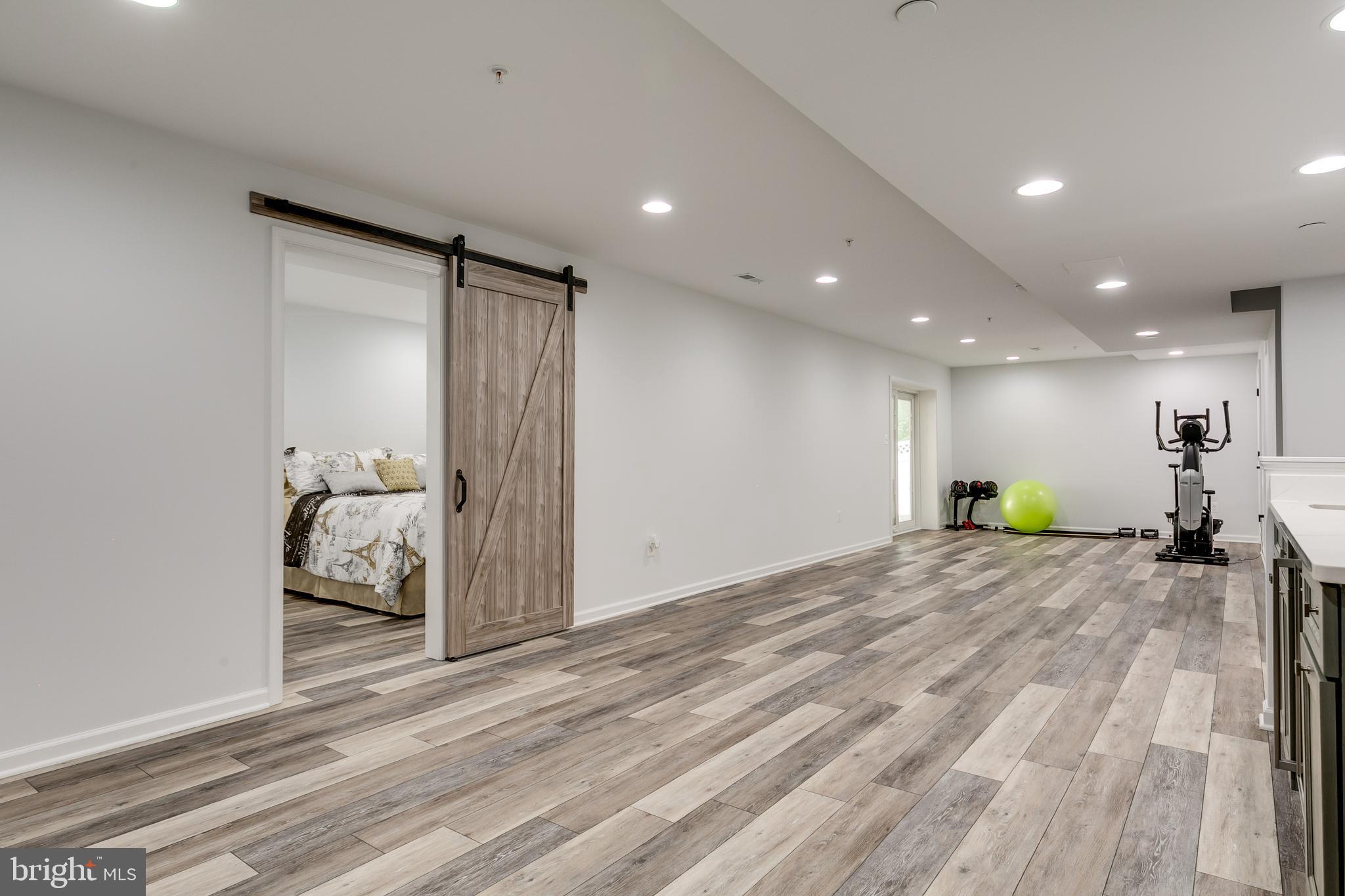 PISCATAWAY ESTATES - Residential