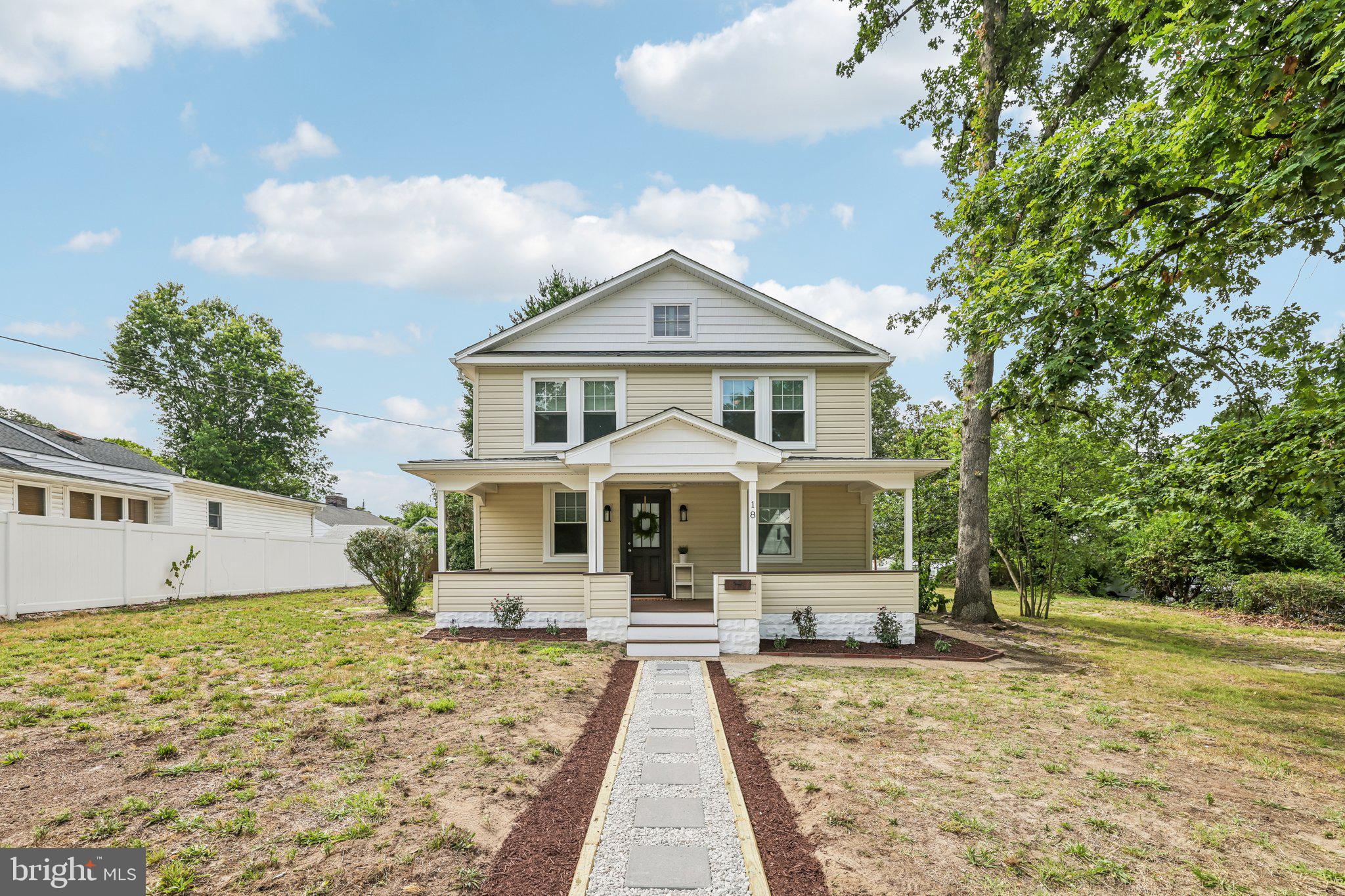 18 D STREET SW