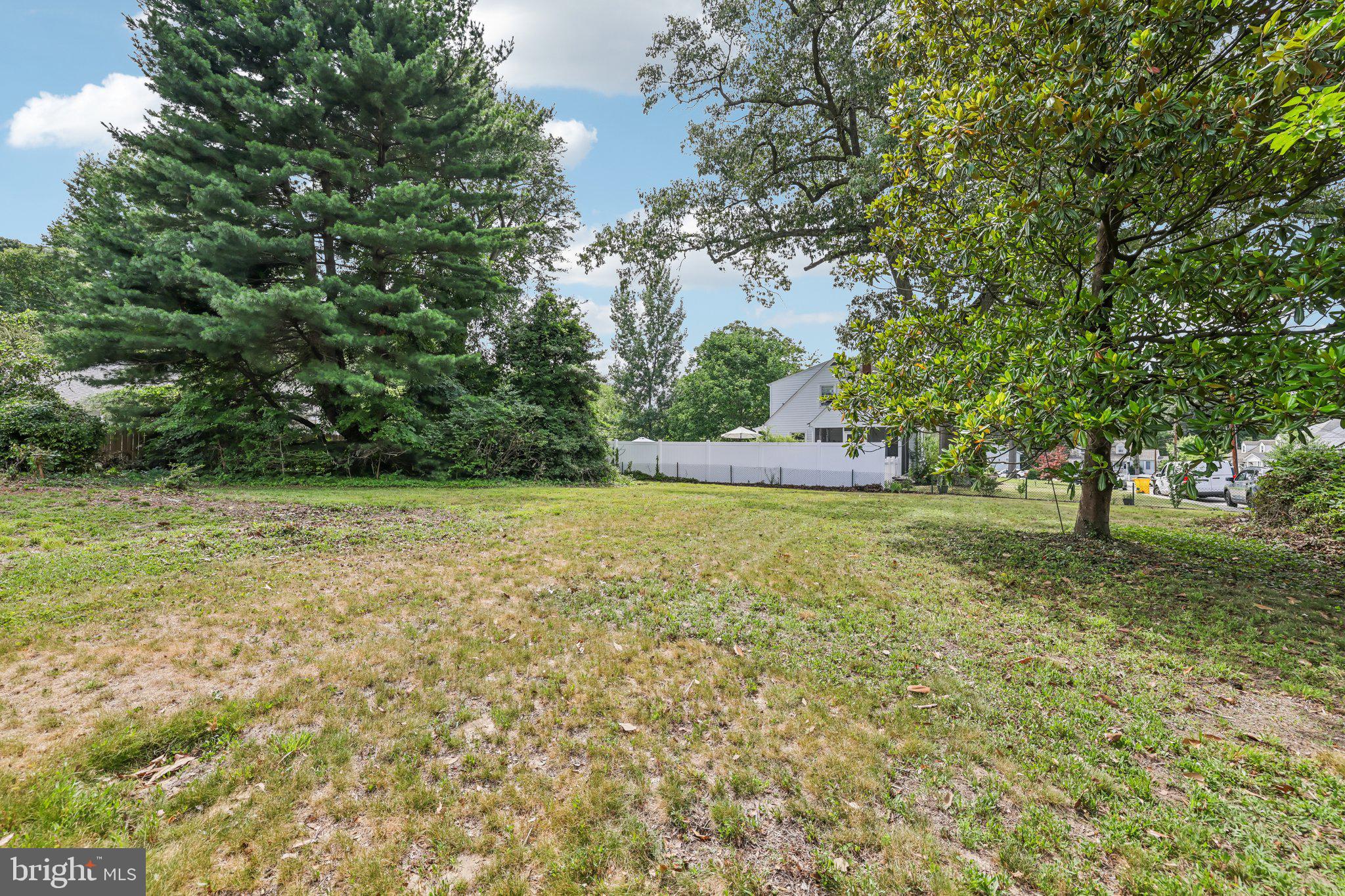 18 D STREET SW