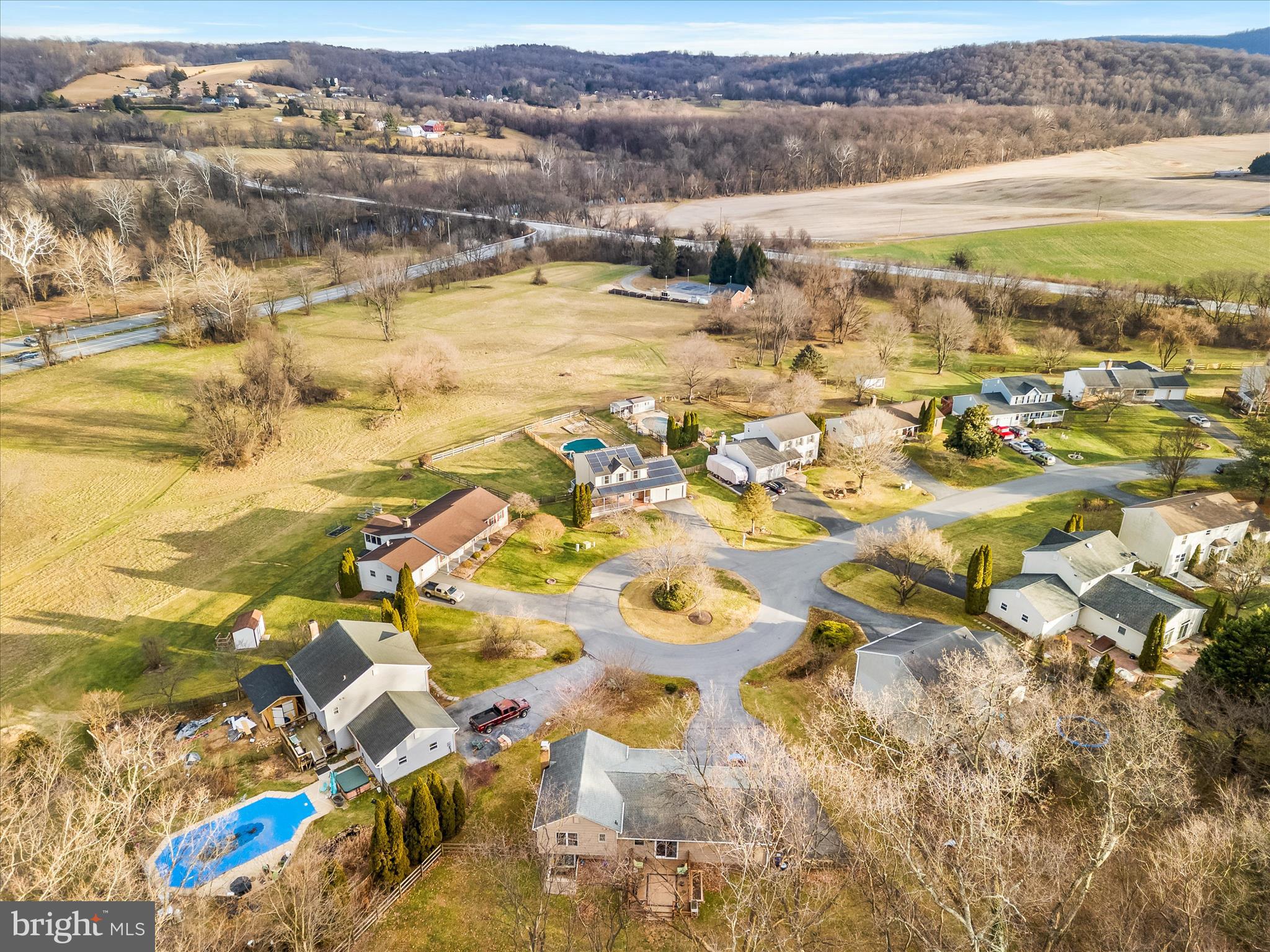 BUCKINGHAM HILLS - Residential