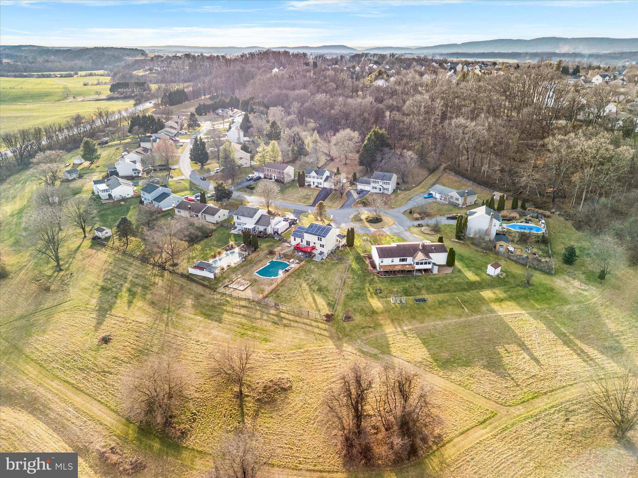 BUCKINGHAM HILLS - Residential