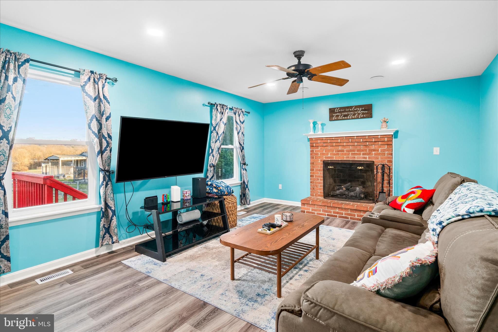 BUCKINGHAM HILLS - Residential