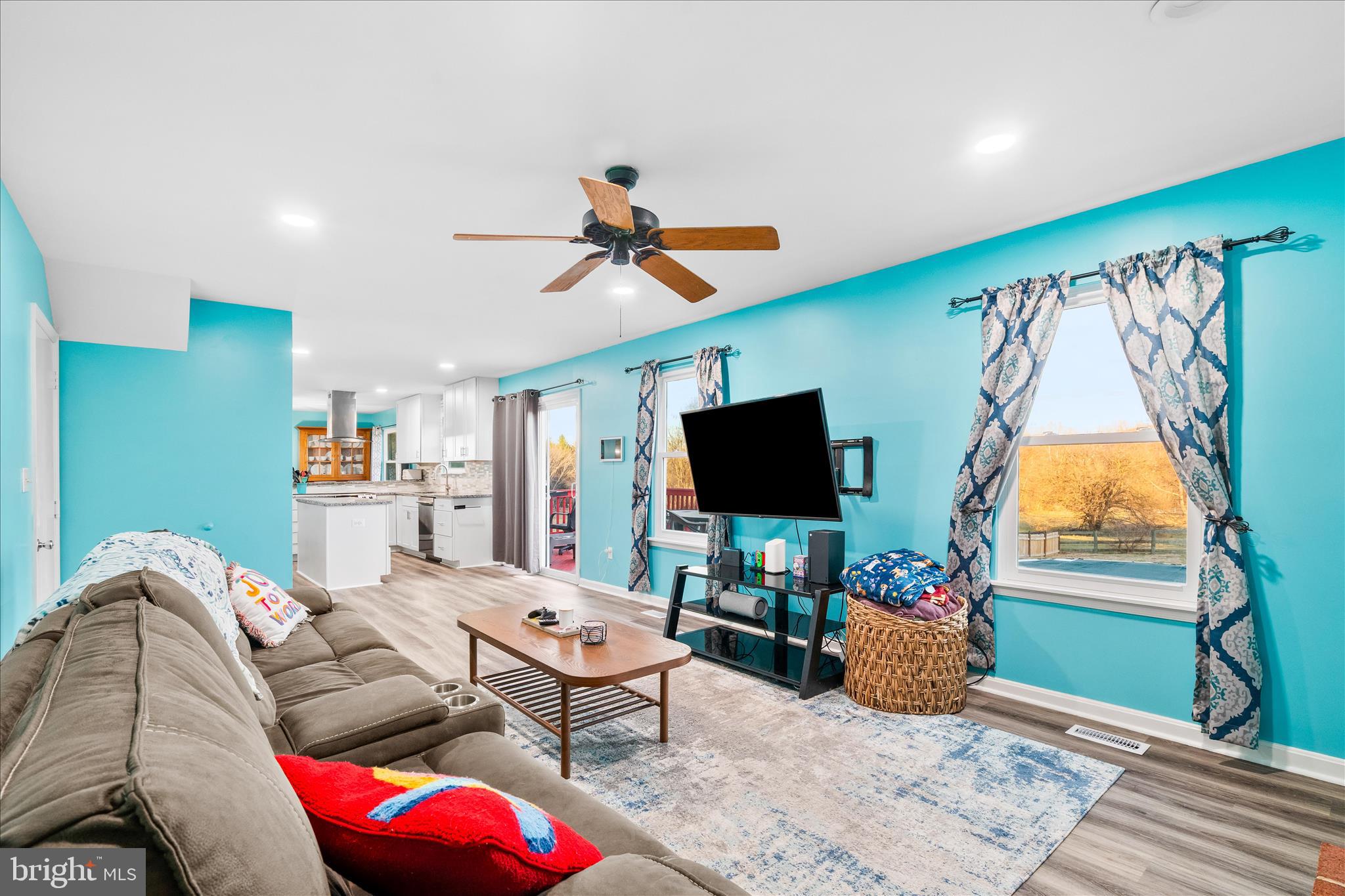 BUCKINGHAM HILLS - Residential