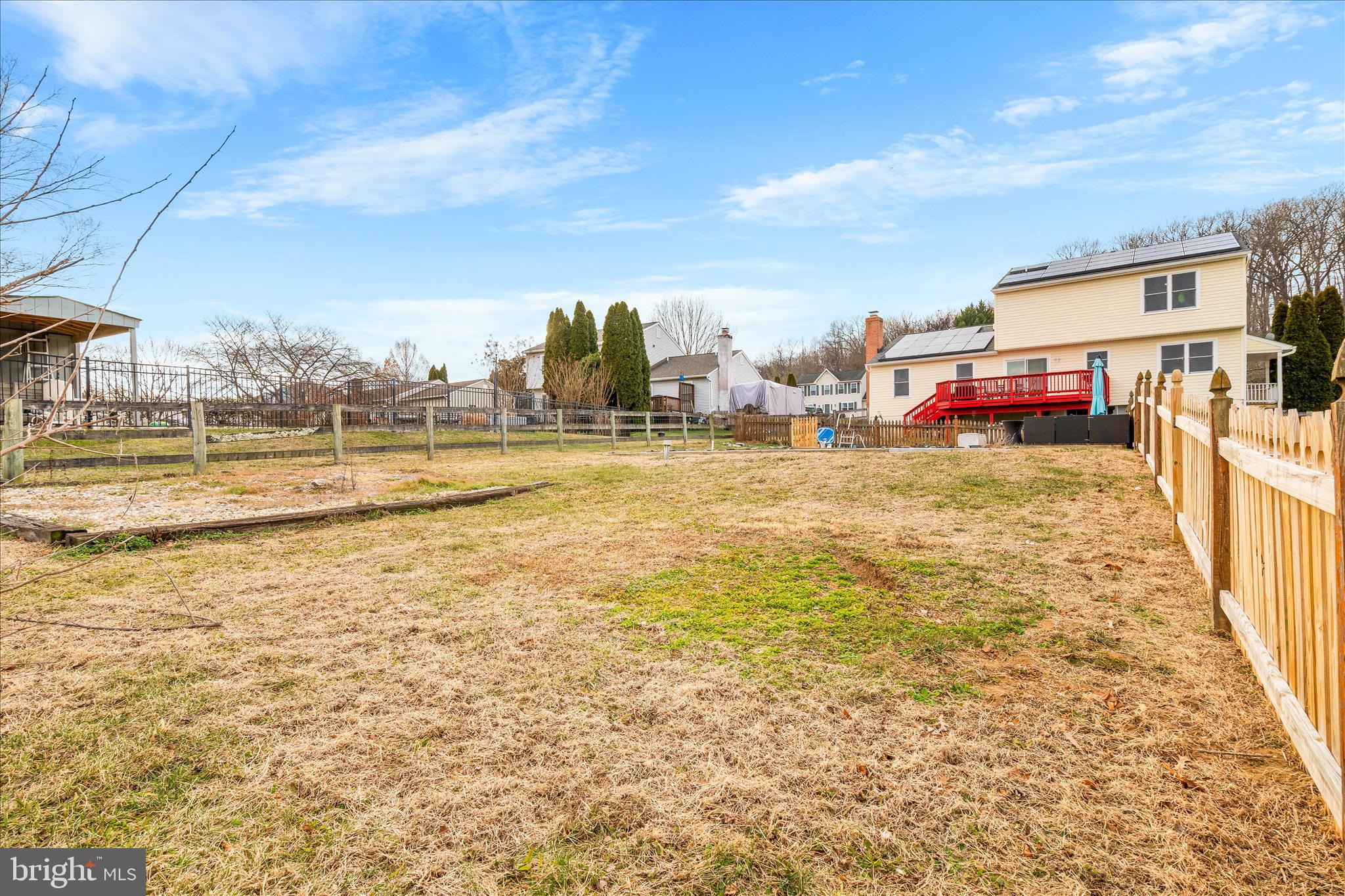 BUCKINGHAM HILLS - Residential