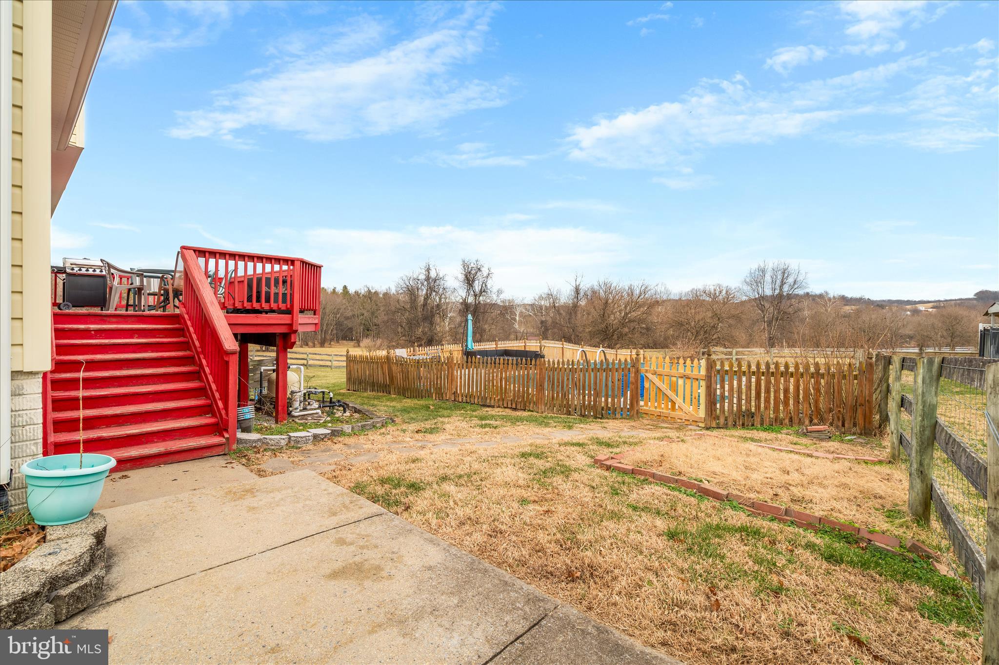 BUCKINGHAM HILLS - Residential