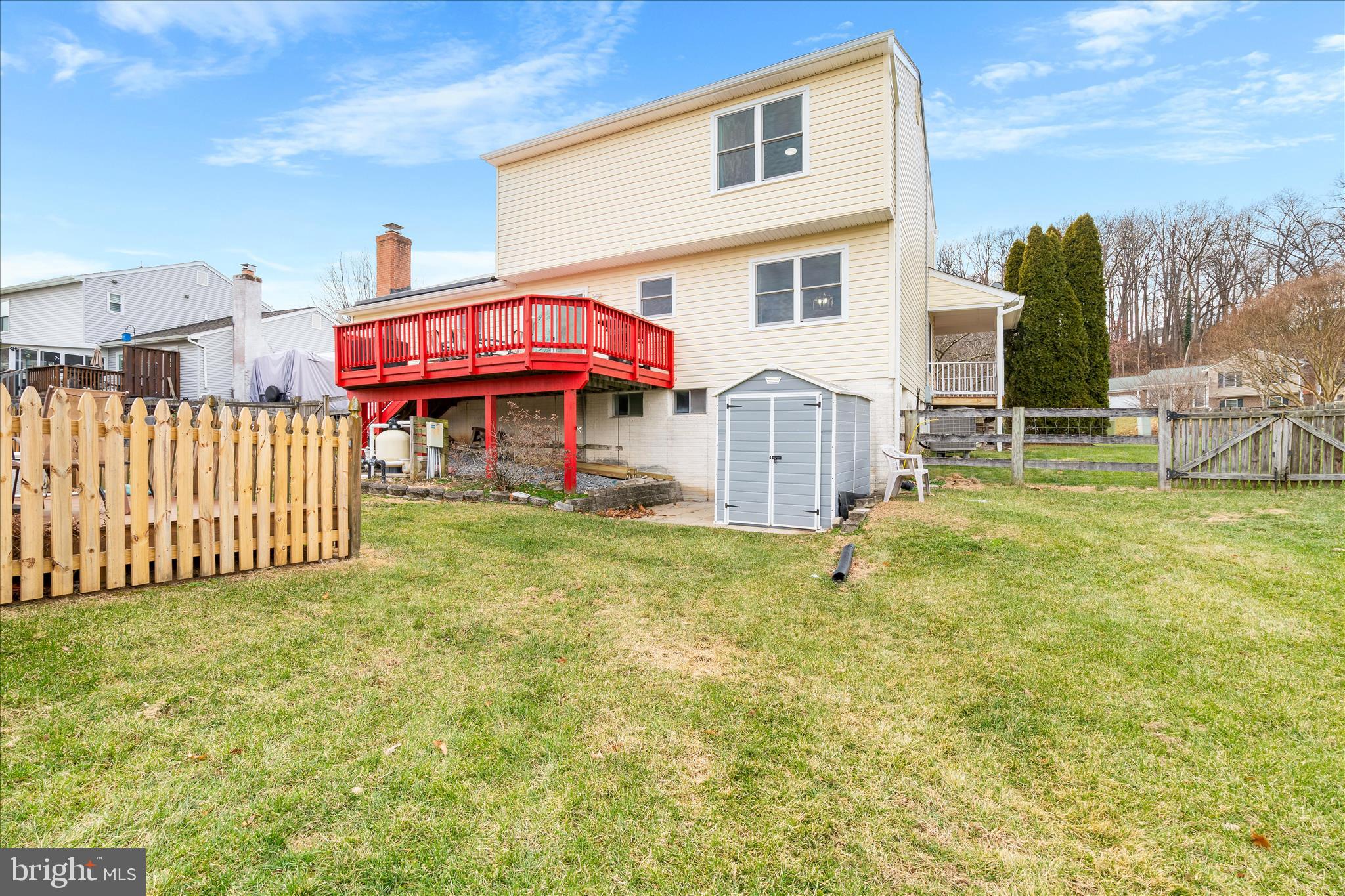 BUCKINGHAM HILLS - Residential