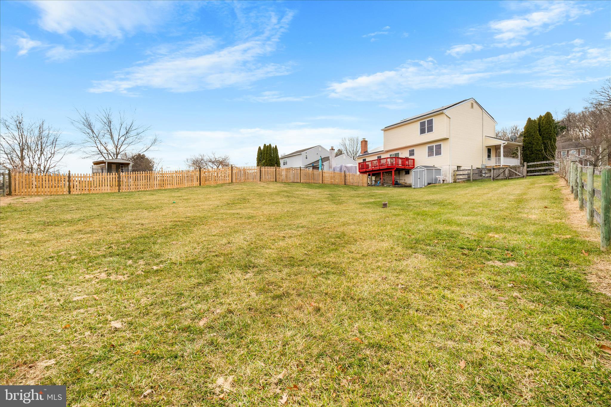 BUCKINGHAM HILLS - Residential