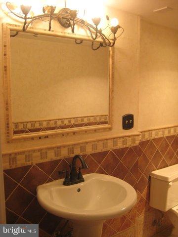 ROTONDA - Residential Lease