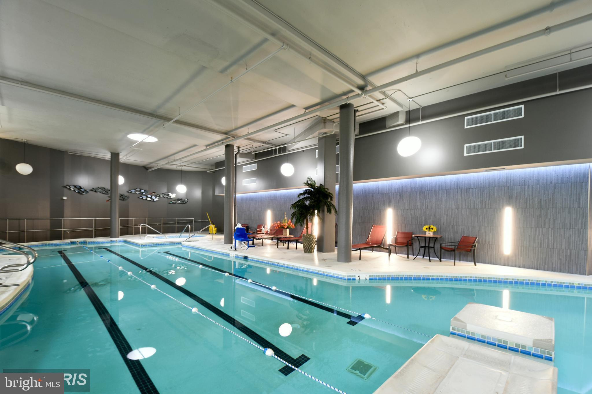 ROTONDA - Residential Lease