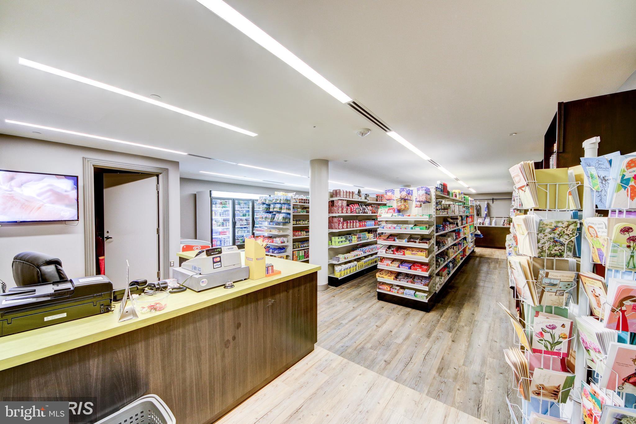 ROTONDA - Residential Lease