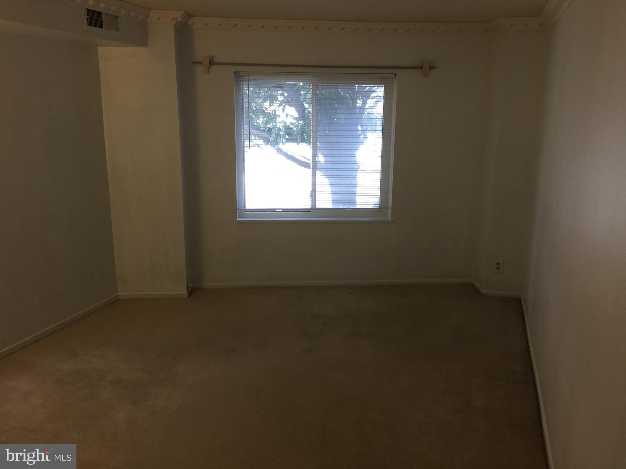 ROTONDA - Residential Lease