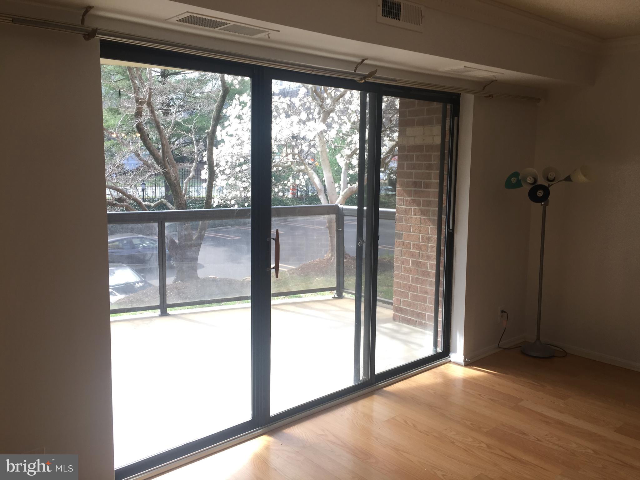 ROTONDA - Residential Lease