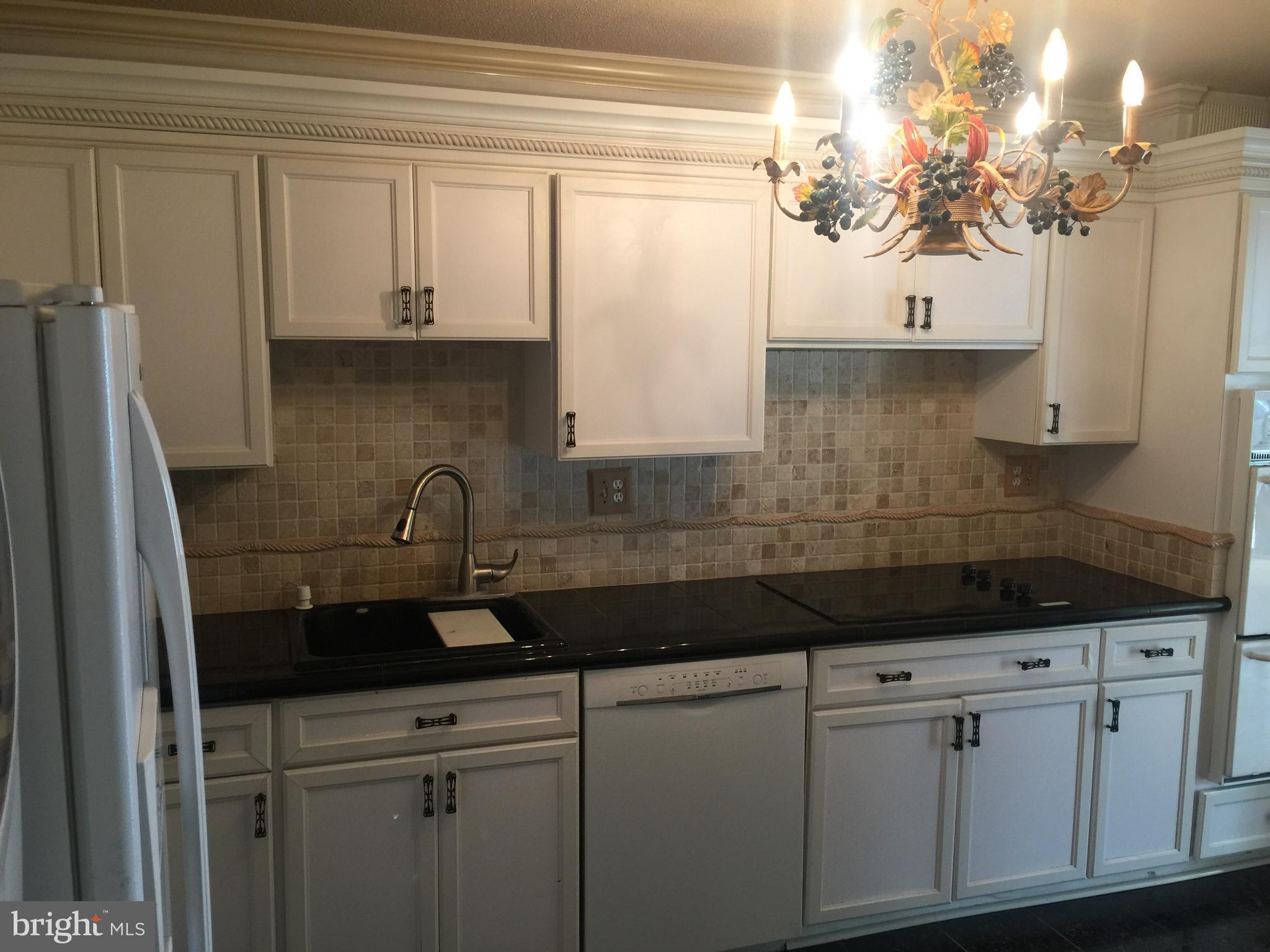 ROTONDA - Residential Lease