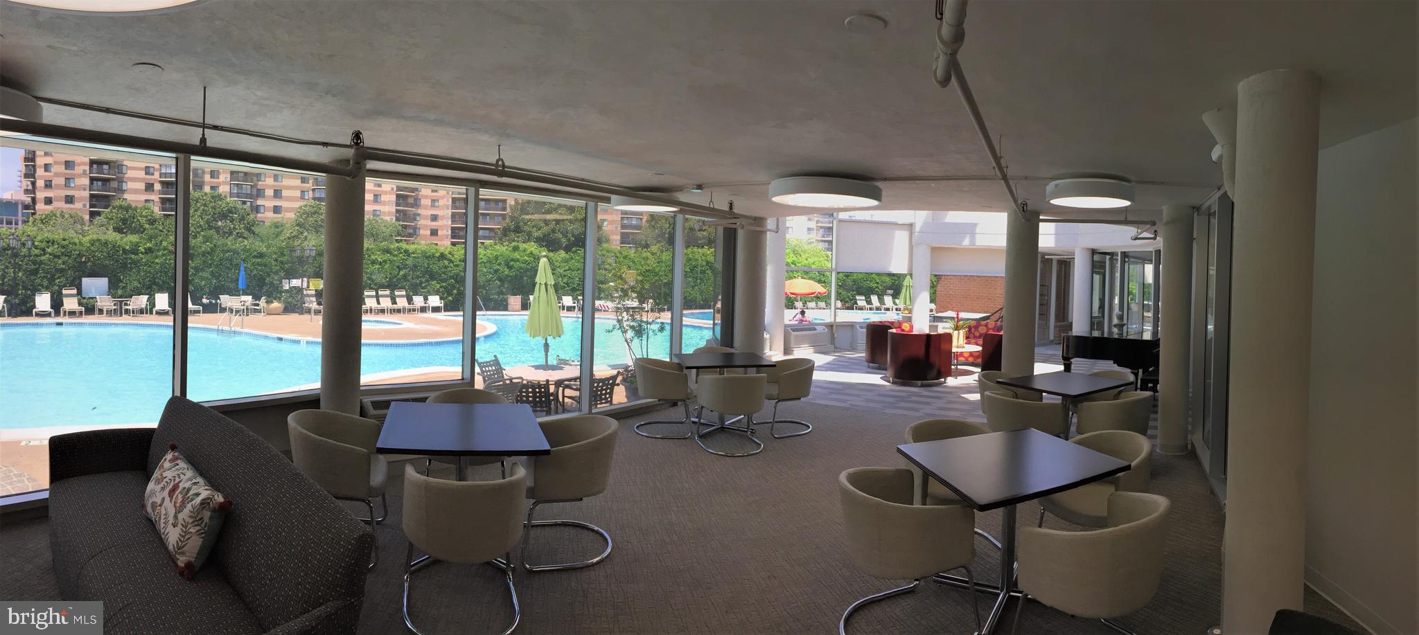 ROTONDA - Residential Lease