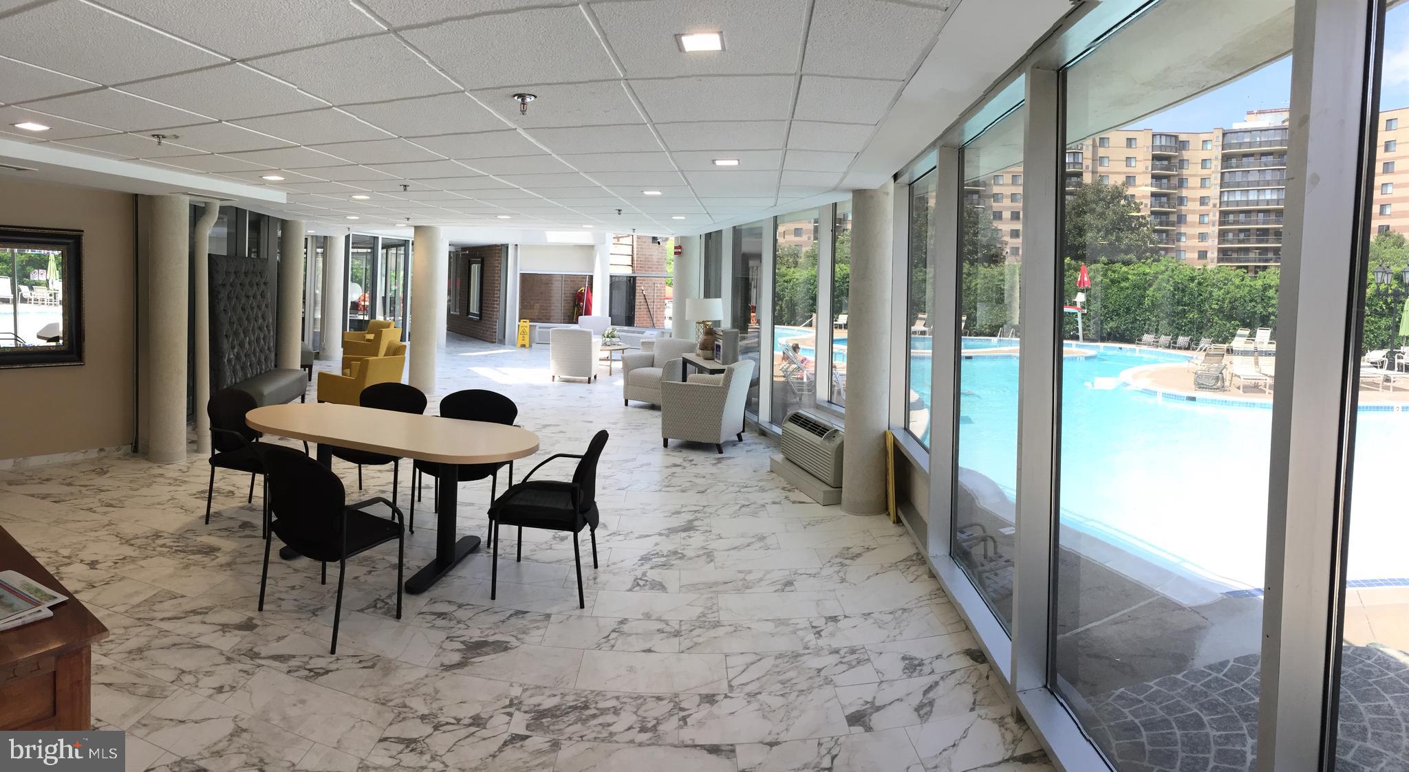 ROTONDA - Residential Lease